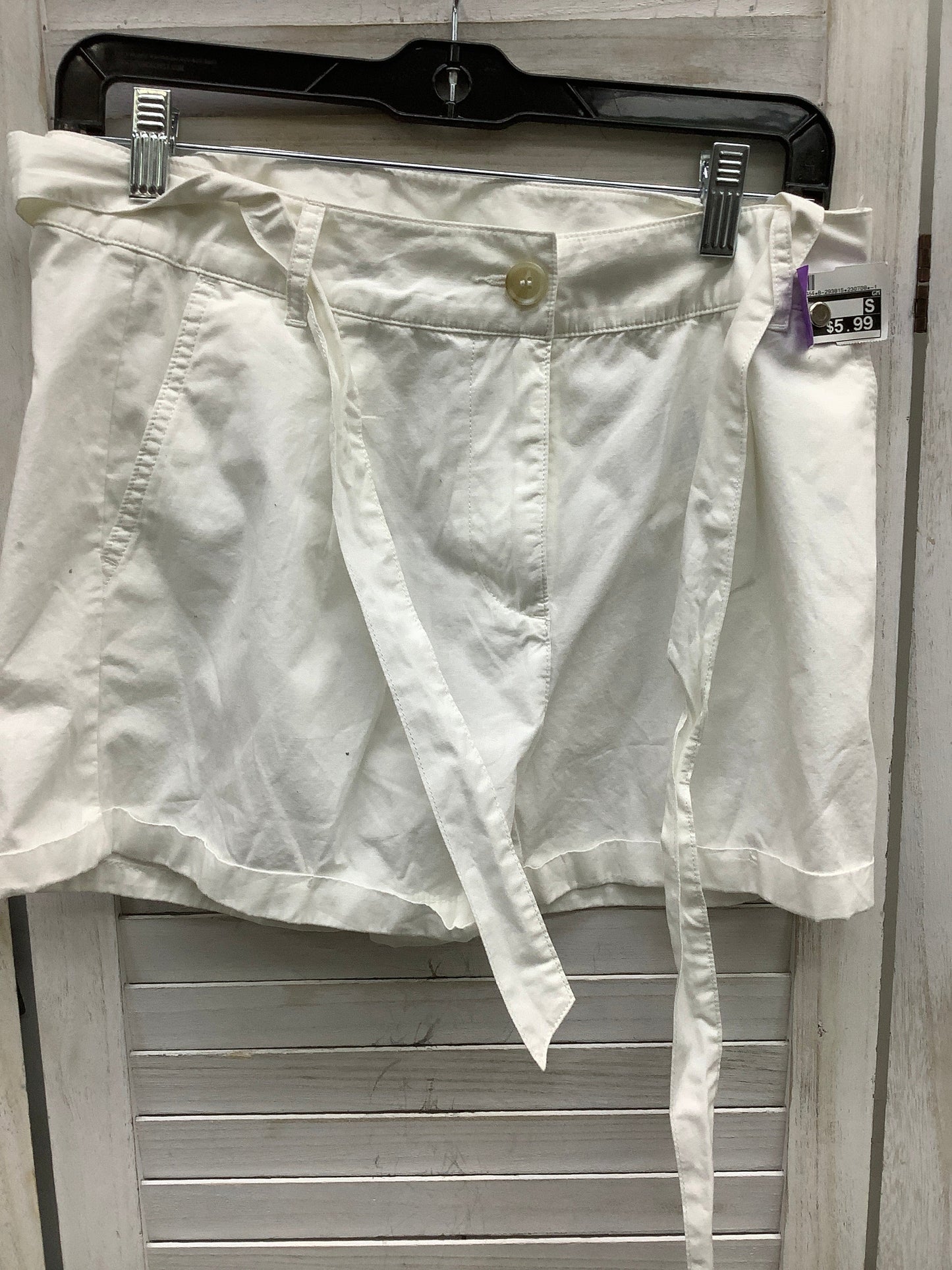 Shorts By Forever 21  Size: M