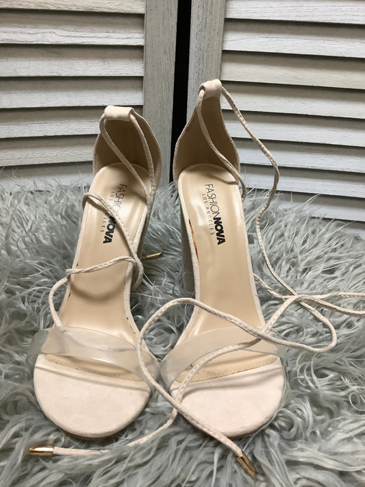 Sandals Heels Block By Fashion Nova  Size: 7.5