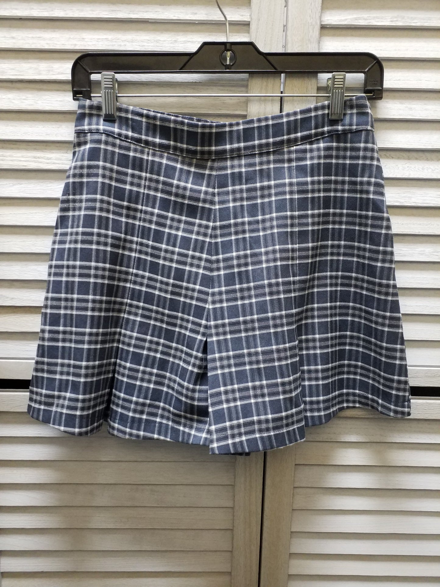 Skirt Mini & Short By Clothes Mentor  Size: M