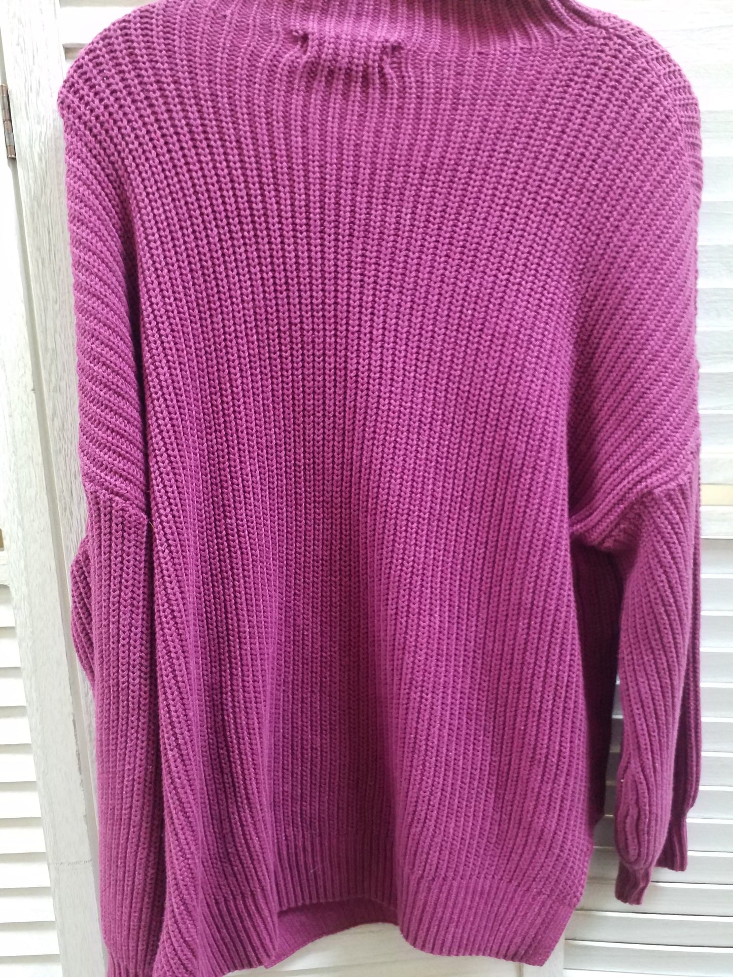 Sweater By Cupcakes And Cashmere  Size: L