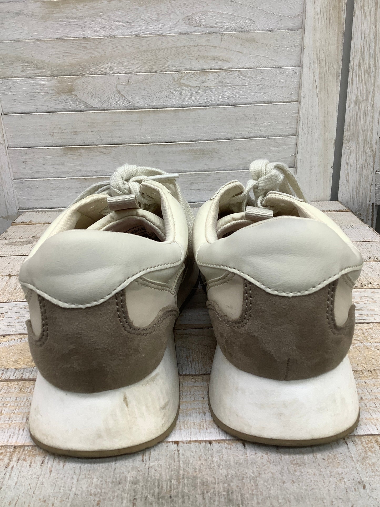 Cream Shoes Sneakers Universal Thread, Size 7
