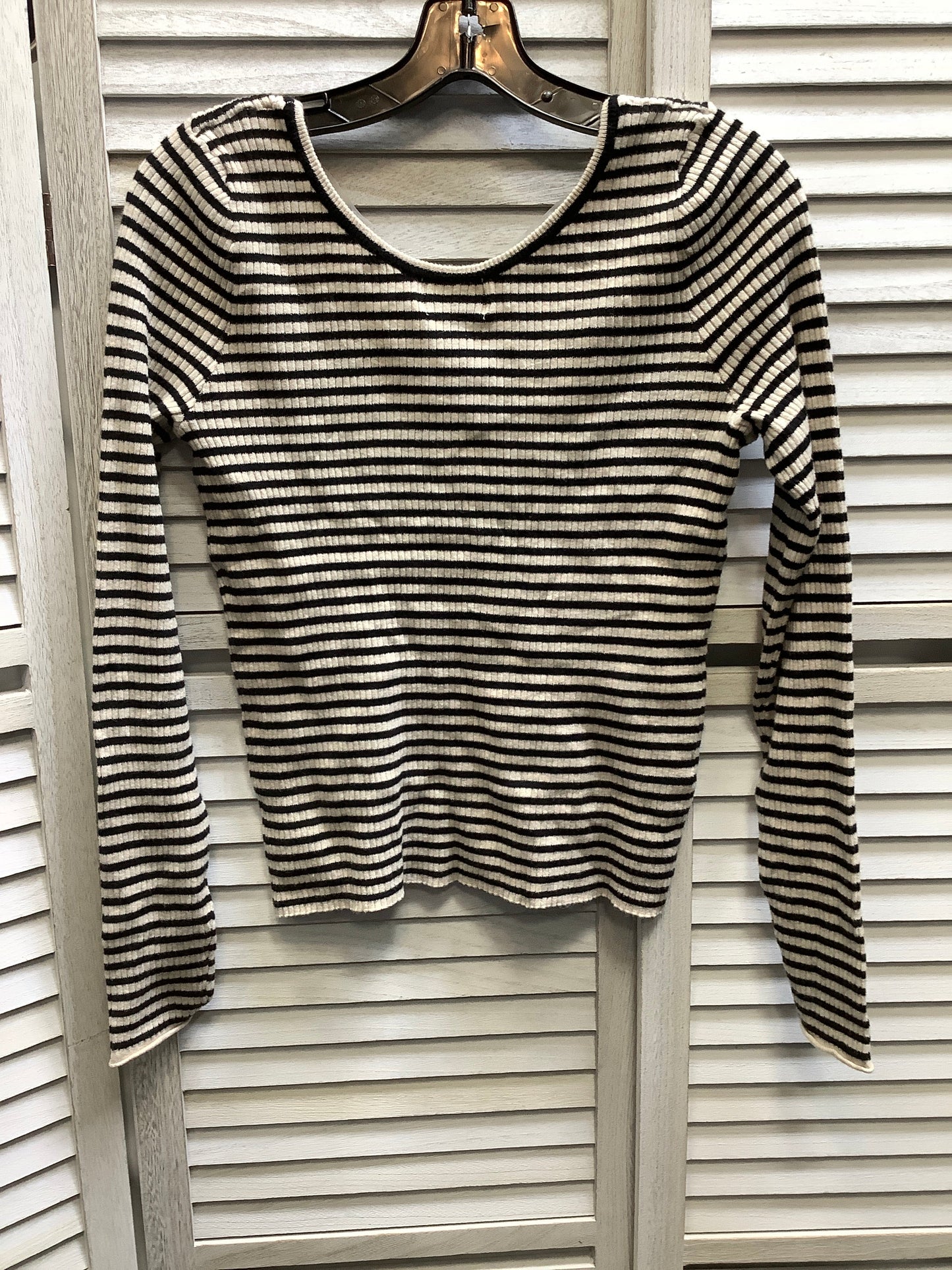 Striped Pattern Top Long Sleeve Universal Thread, Size L