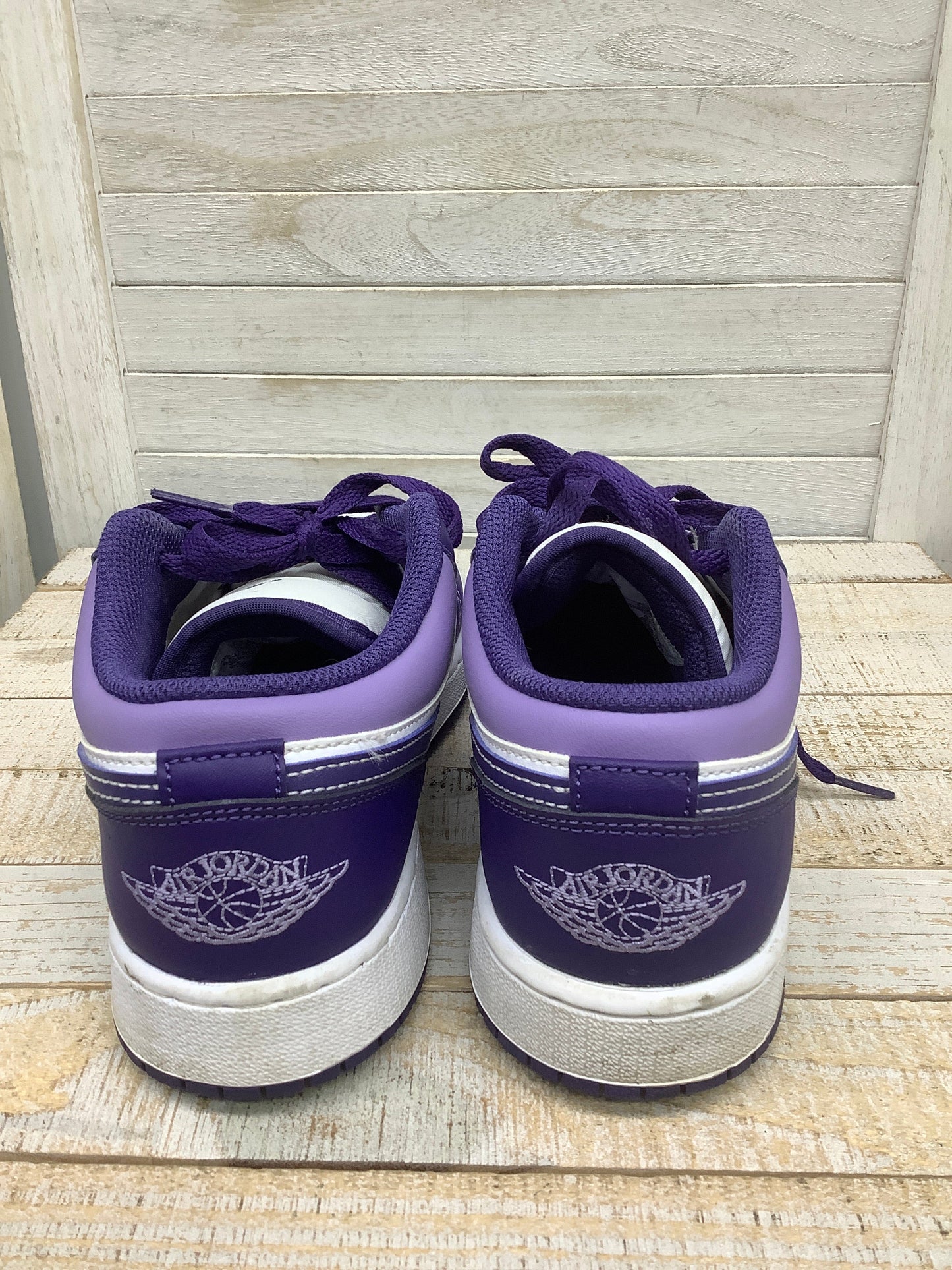 Purple & White Shoes Sneakers Nike, Size 8