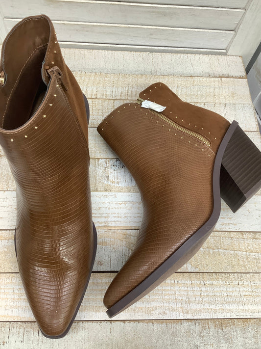 Brown Boots Ankle Heels Shoedazzle, Size 10