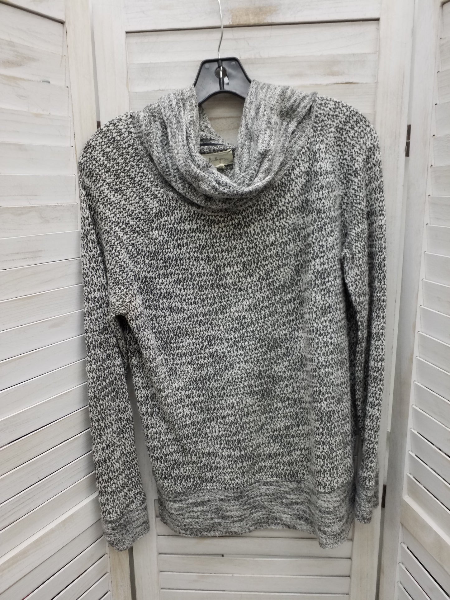 Sweater By Lou And Grey  Size: M