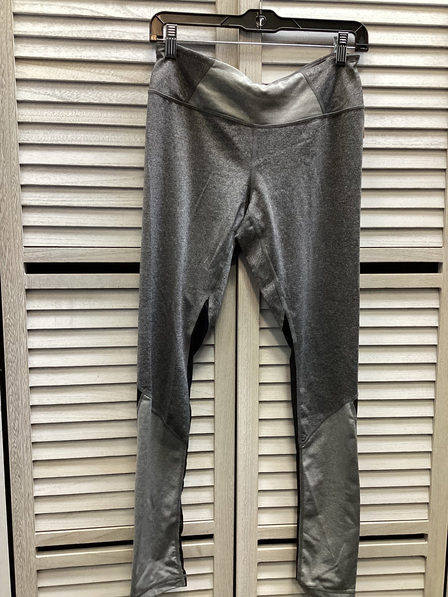 Athletic Leggings By Zella In Grey, Size: Medium