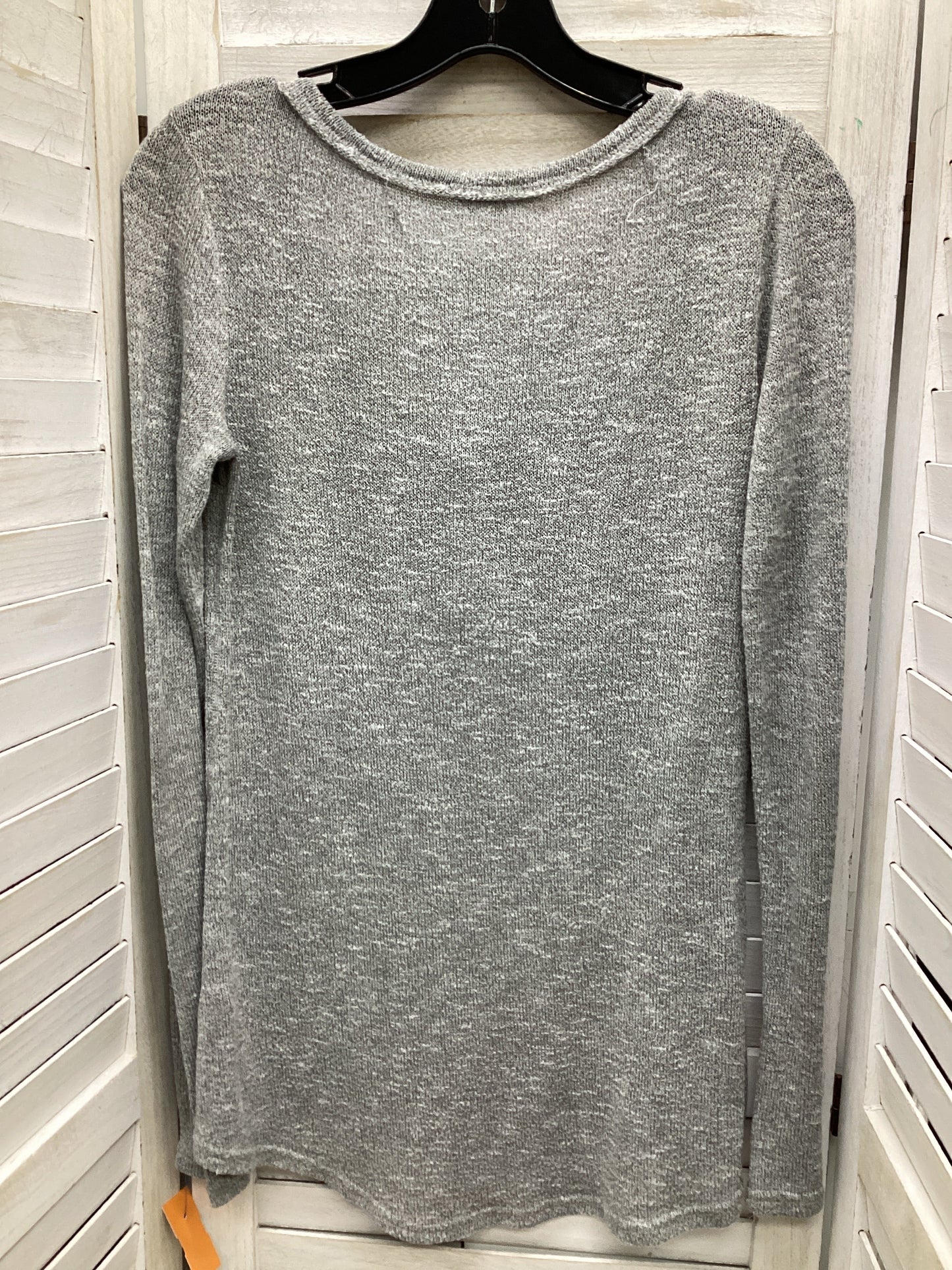 Top Long Sleeve Basic By Bke In Grey, Size: Xs