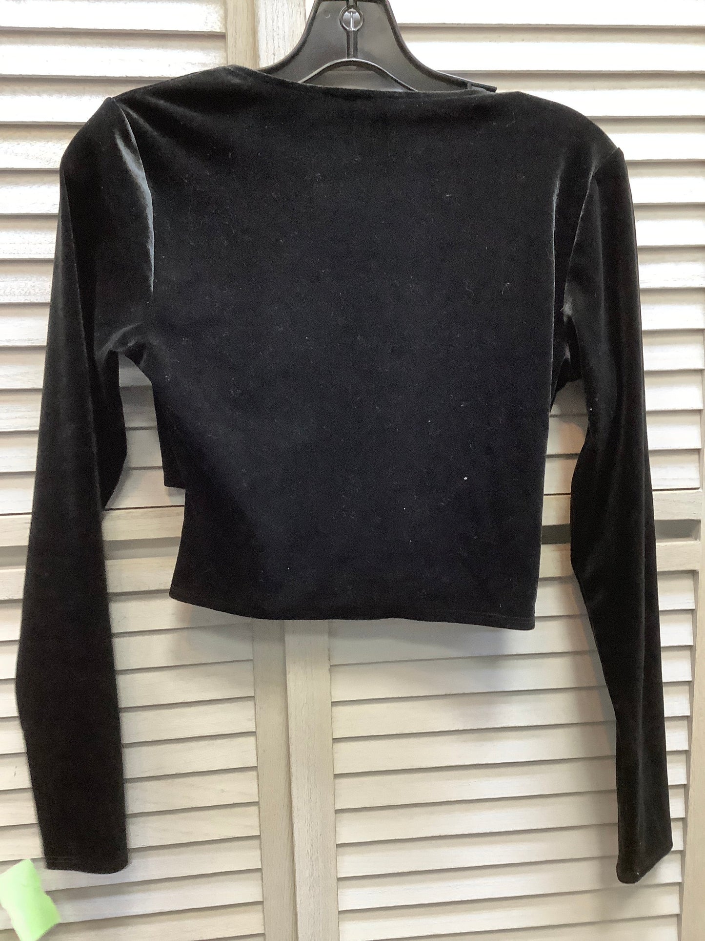 Black Top Long Sleeve Basic Divided, Size M