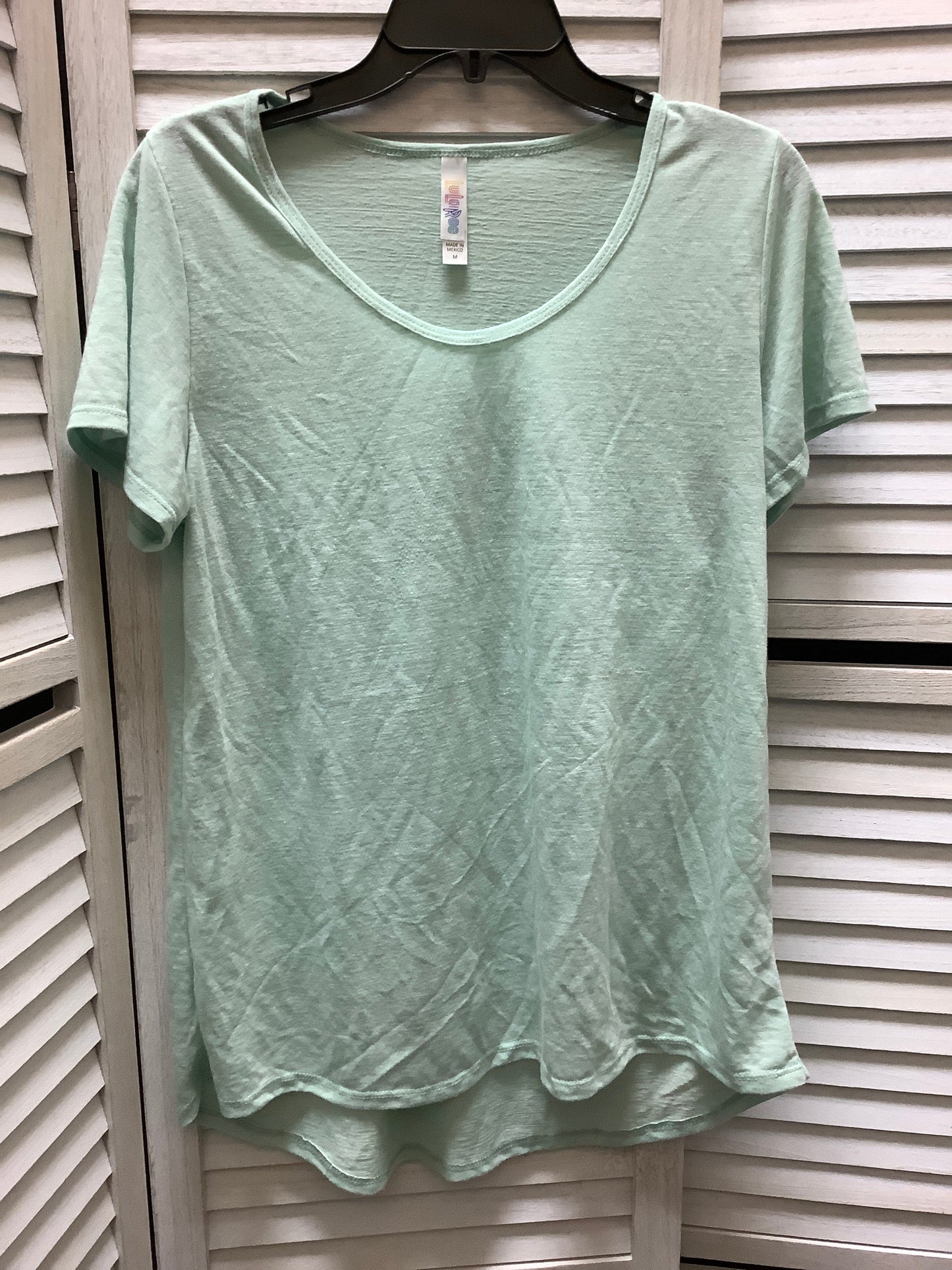 Top Short Sleeve Basic By Lularoe  Size: M