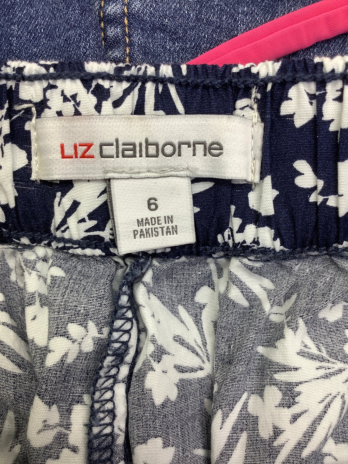Shorts By Liz Claiborne  Size: 6