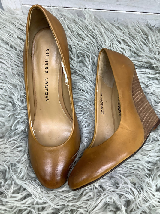 Brown Sandals Heels Wedge Chinese Laundry, Size 8