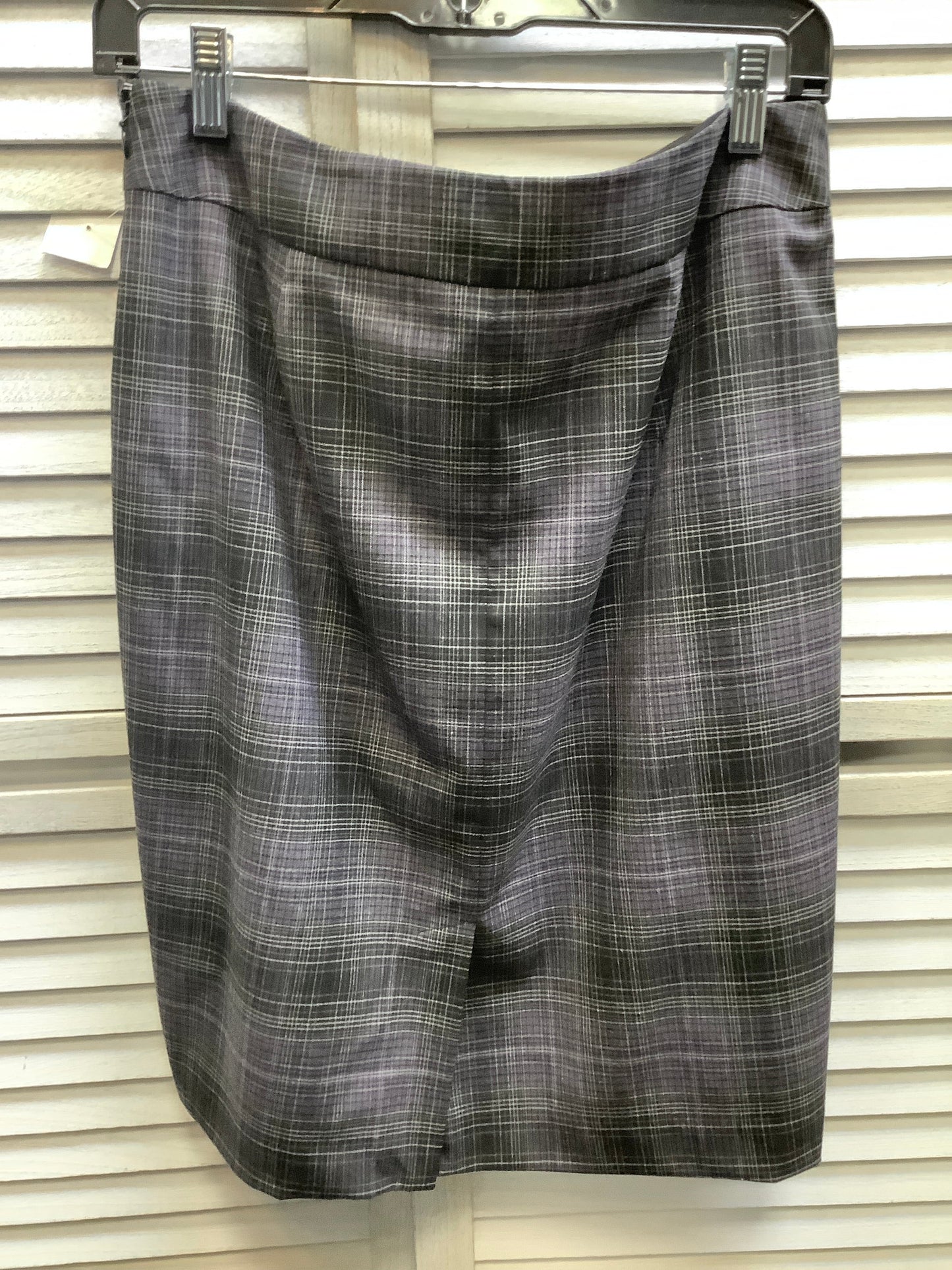 Plaid Pattern Skirt Midi Limited, Size M