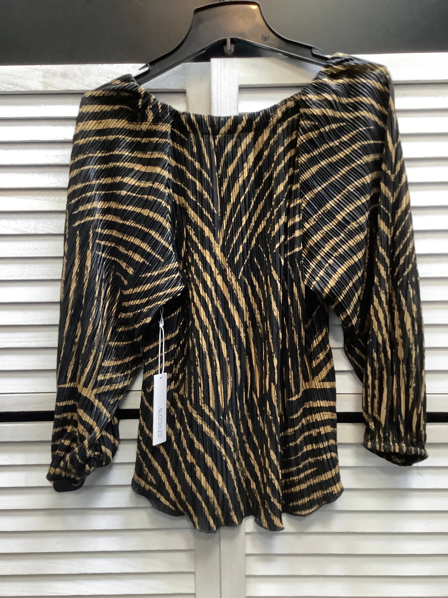 Top Long Sleeve By Chicos In Animal Print, Size: M