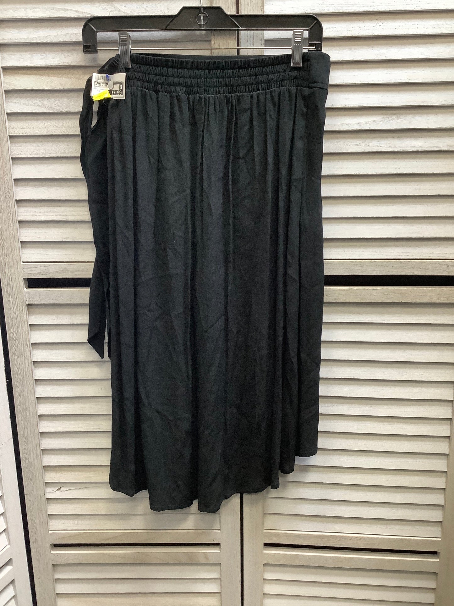 Skirt Midi By Express In Black, Size: S