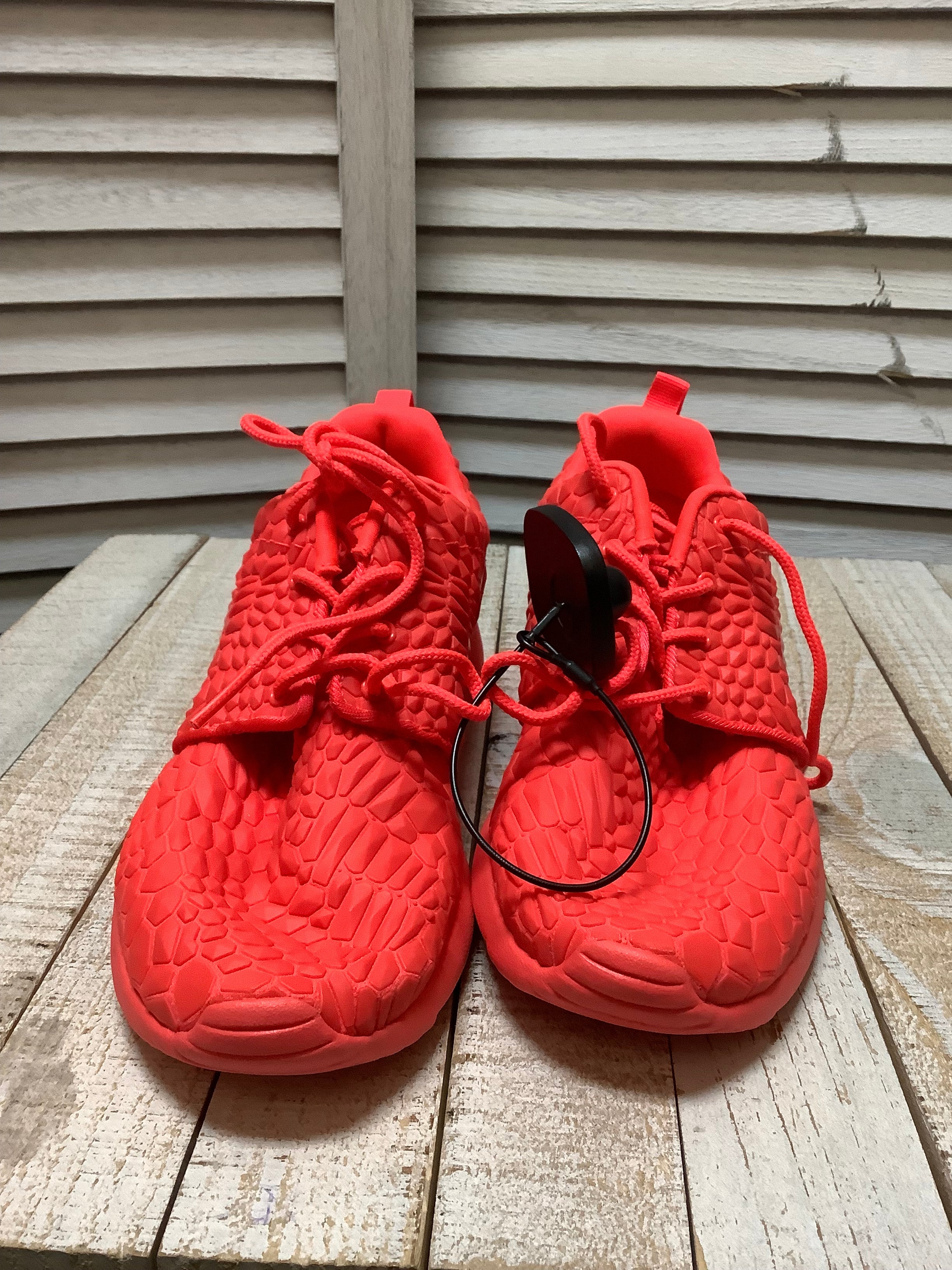 Used Women's Athletic Shoes - Clothes Mentor - size-7 - size-7
