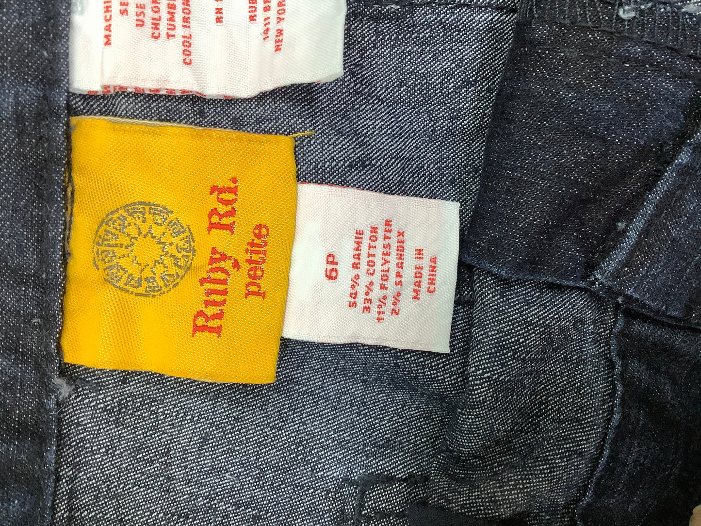 Jeans Flared By Ruby Rd In Blue Denim, Size: 6