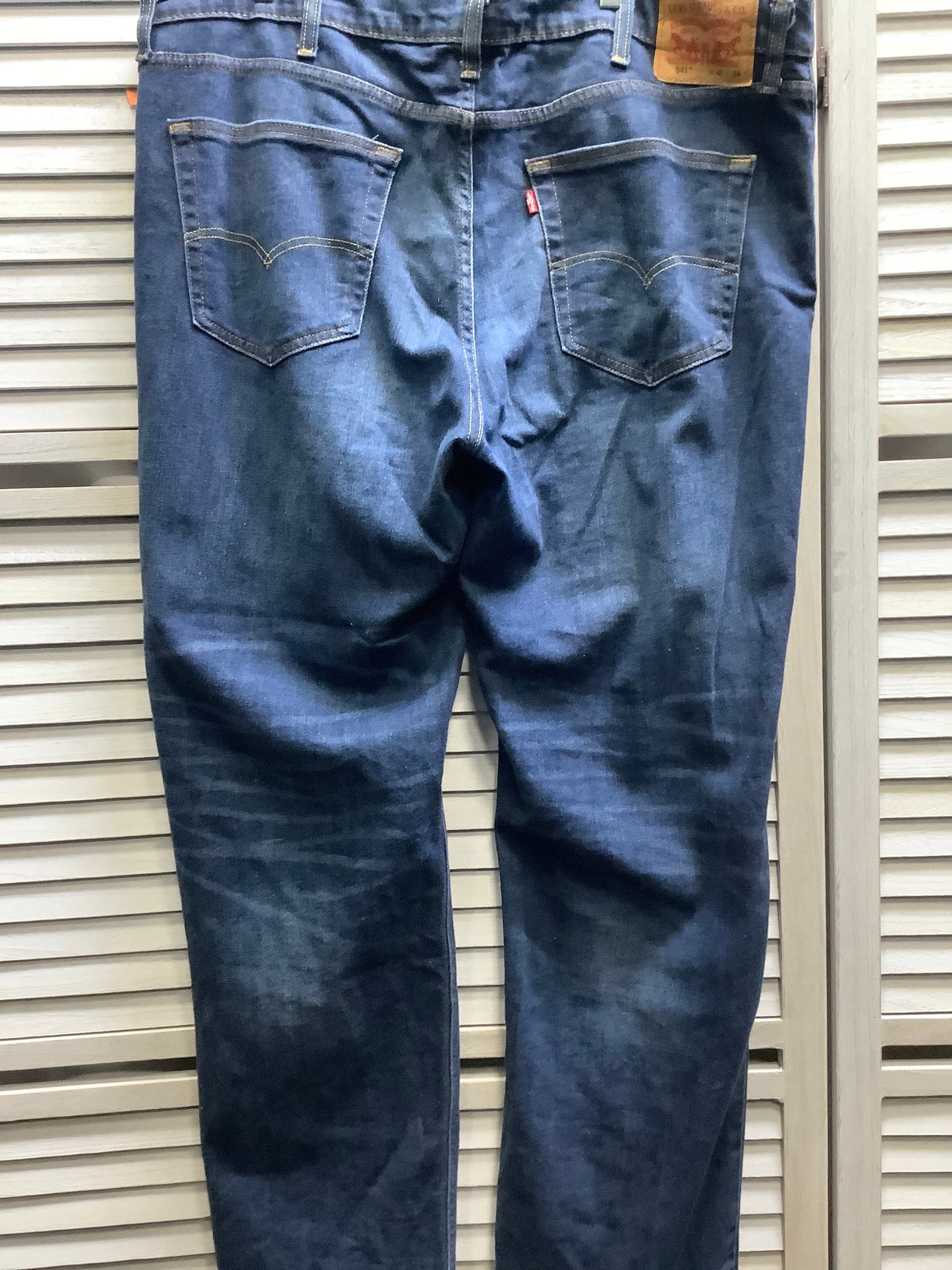 Blue Denim Jeans Cropped Levis, Size 22