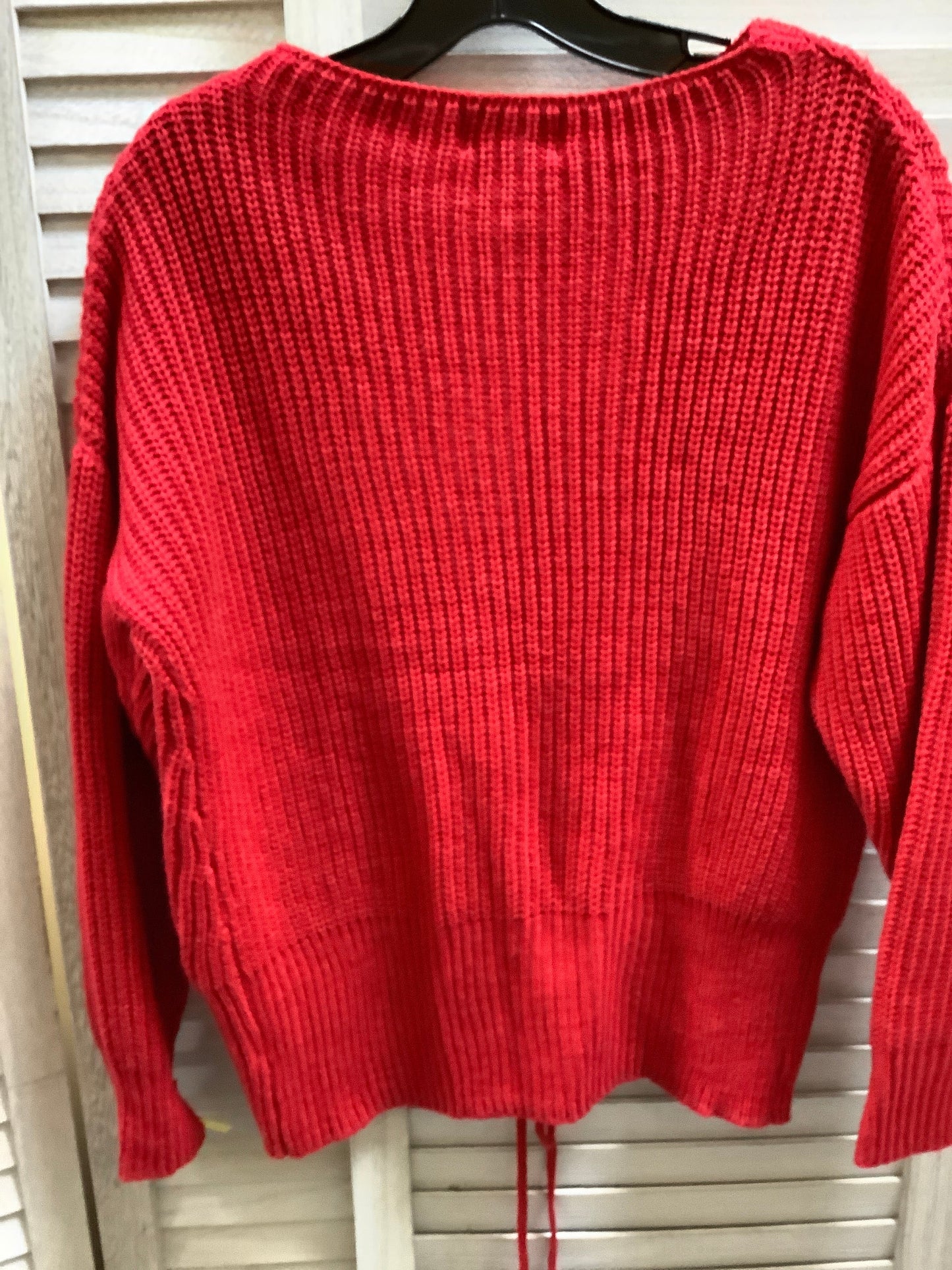 Sweater By Clothes Mentor  Size: L