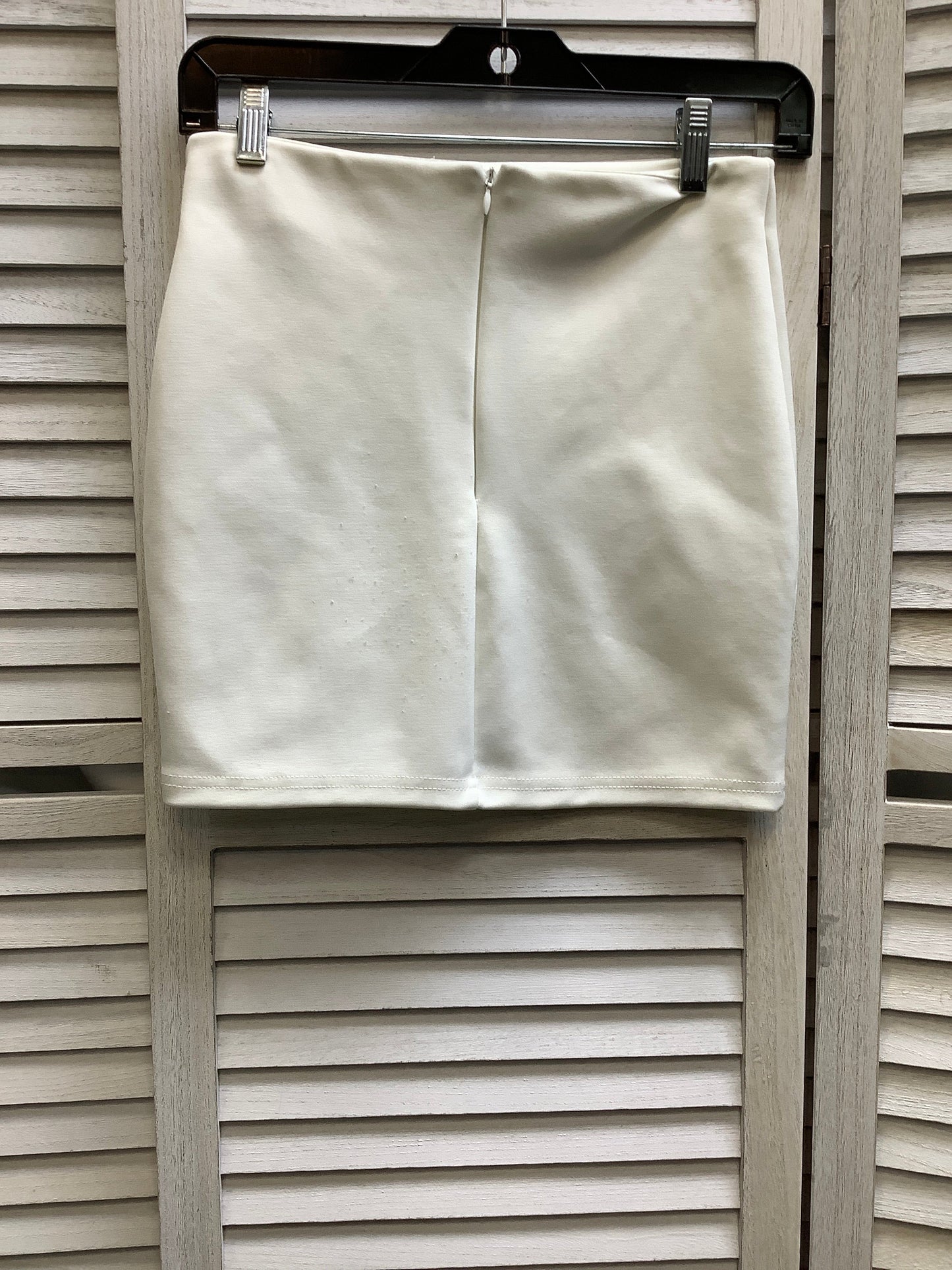 White Skirt Mini & Short Clothes Mentor, Size S