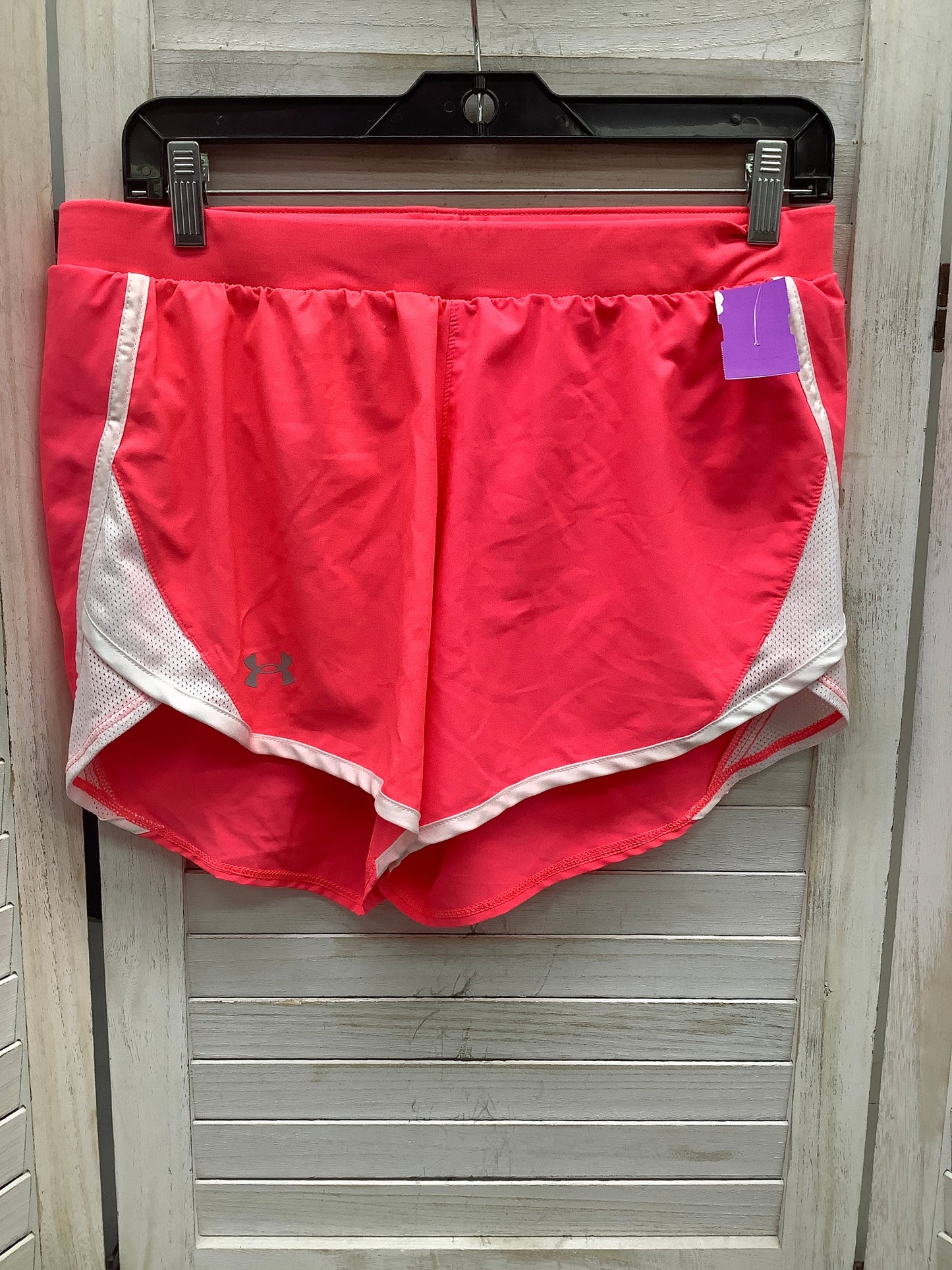 Pink Athletic Shorts Under Armour, Size M