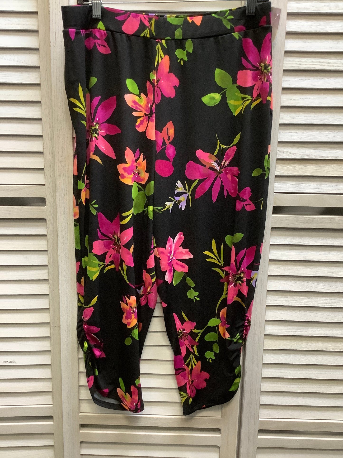 Floral Print Pants Cropped Susan Graver, Size M