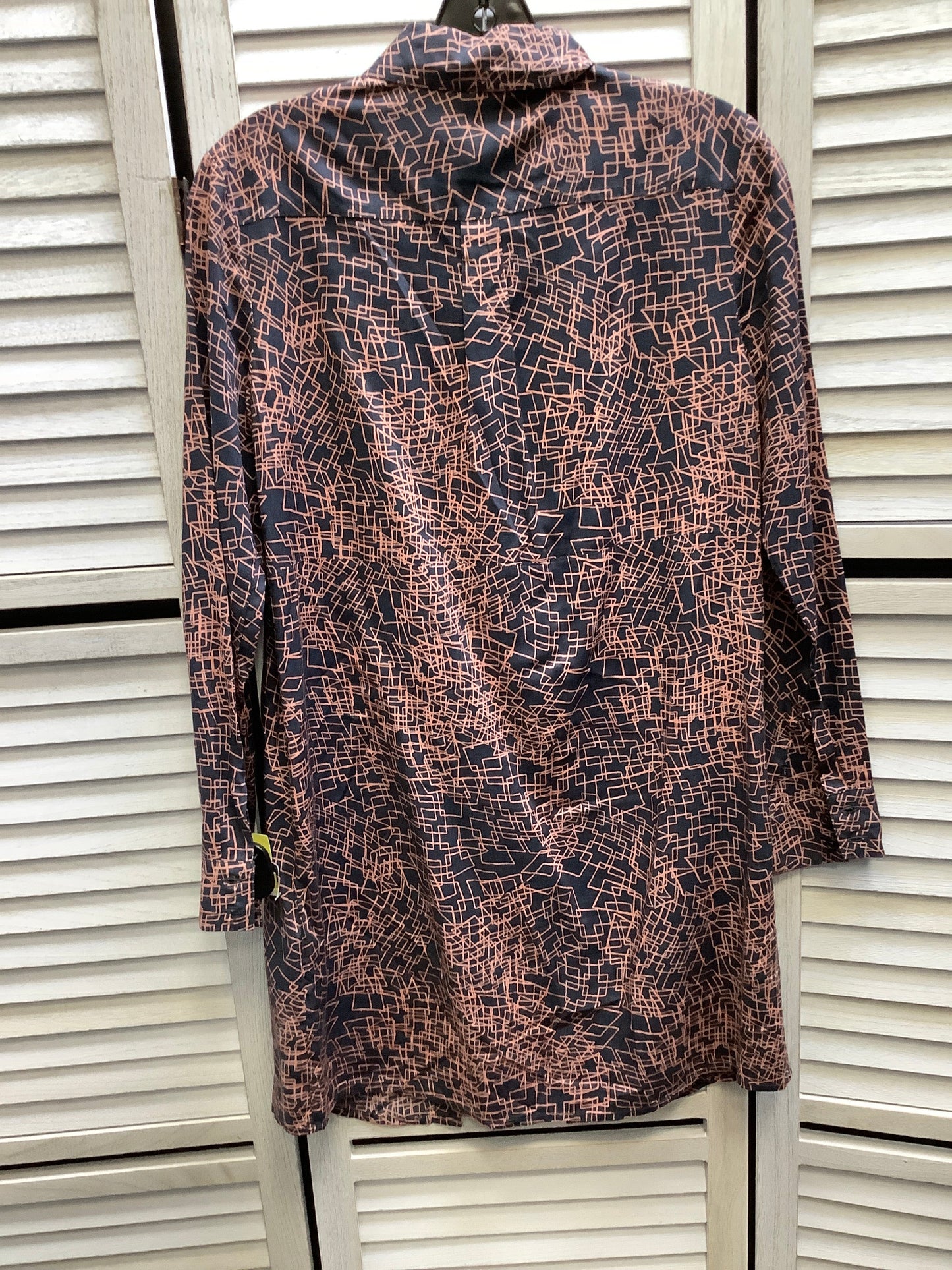 Dress Casual Short By Banana Republic In Geometric, Size: Xs