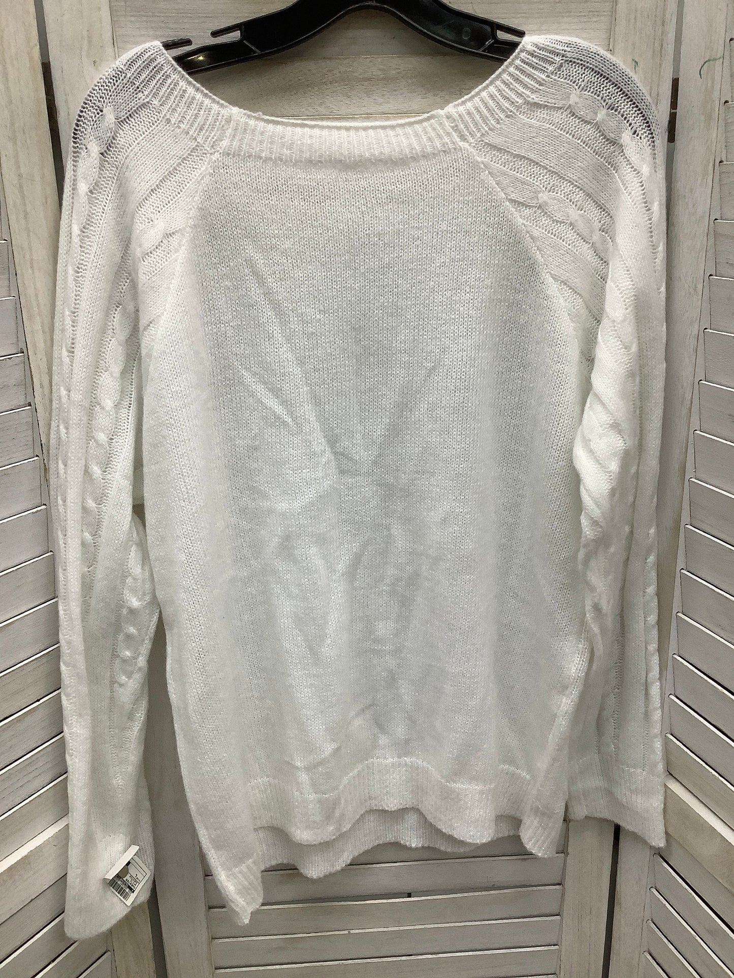 Sweater By Clothes Mentor In White, Size: L