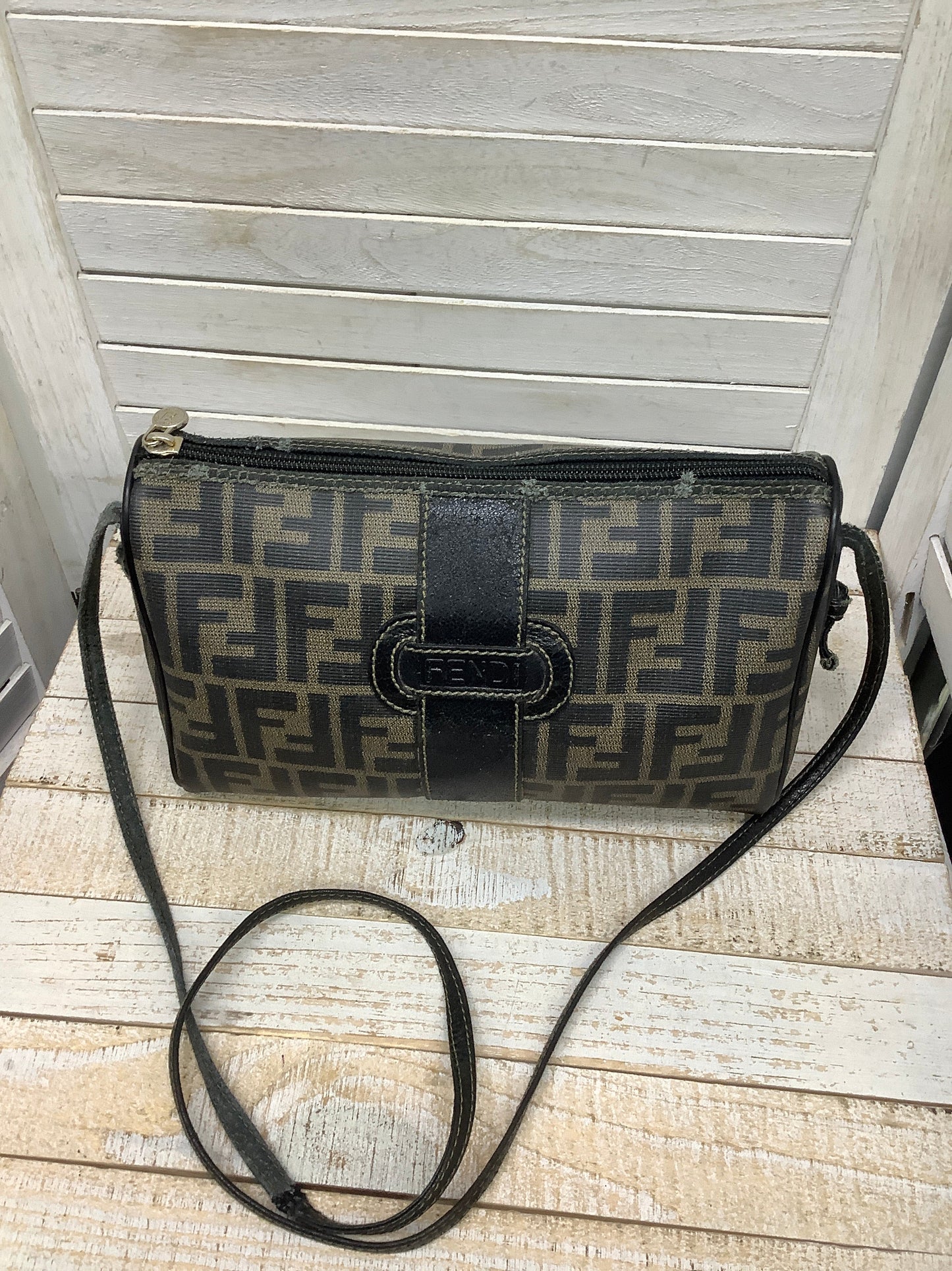 Crossbody Luxury Designer Fendi, Size Medium