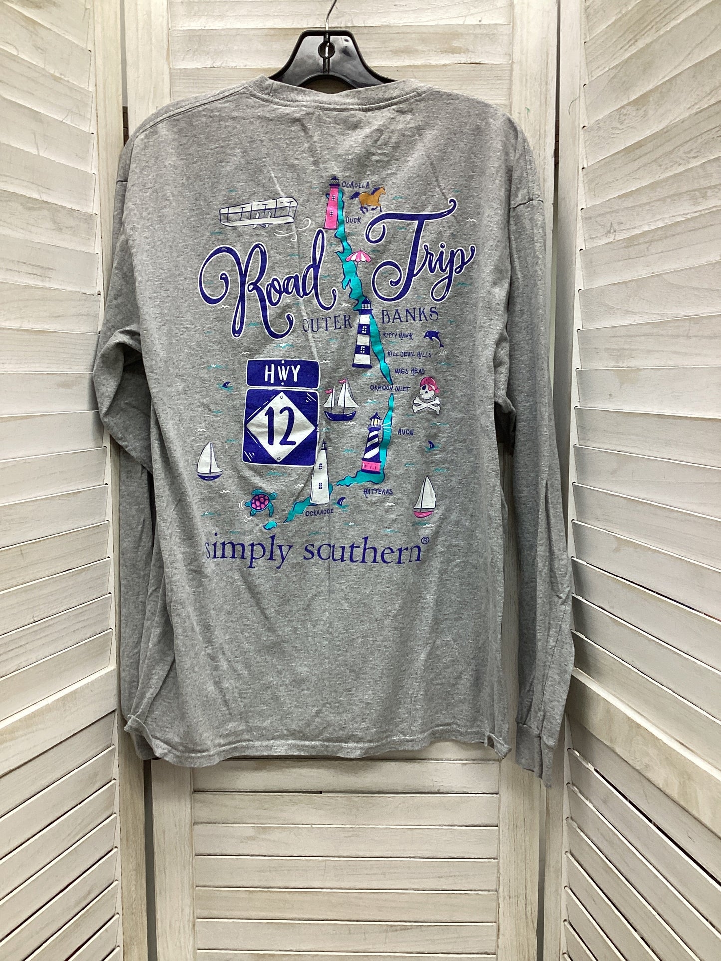 Top Long Sleeve By Simply Southern In Grey, Size: L