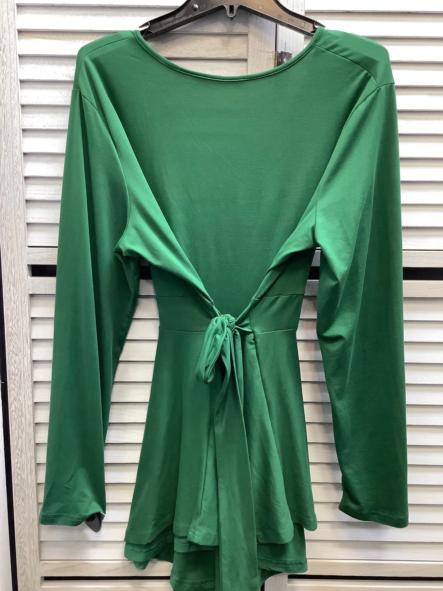 Top Long Sleeve By Clothes Mentor In Green, Size: 1x