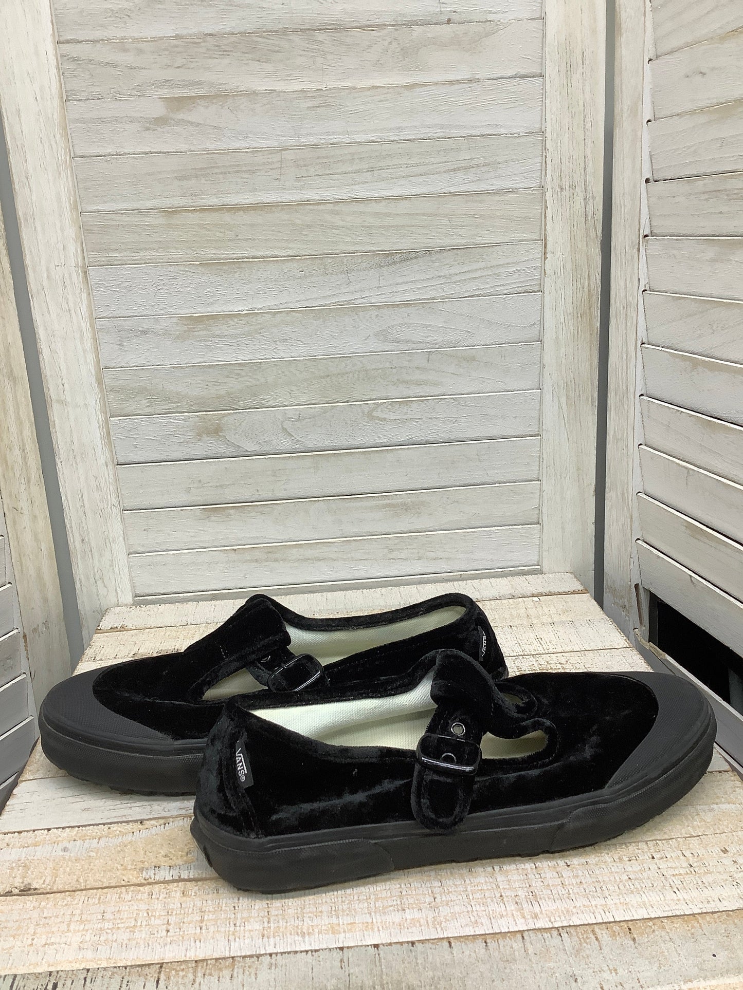 Shoes Flats By Vans In Black, Size: 9.5