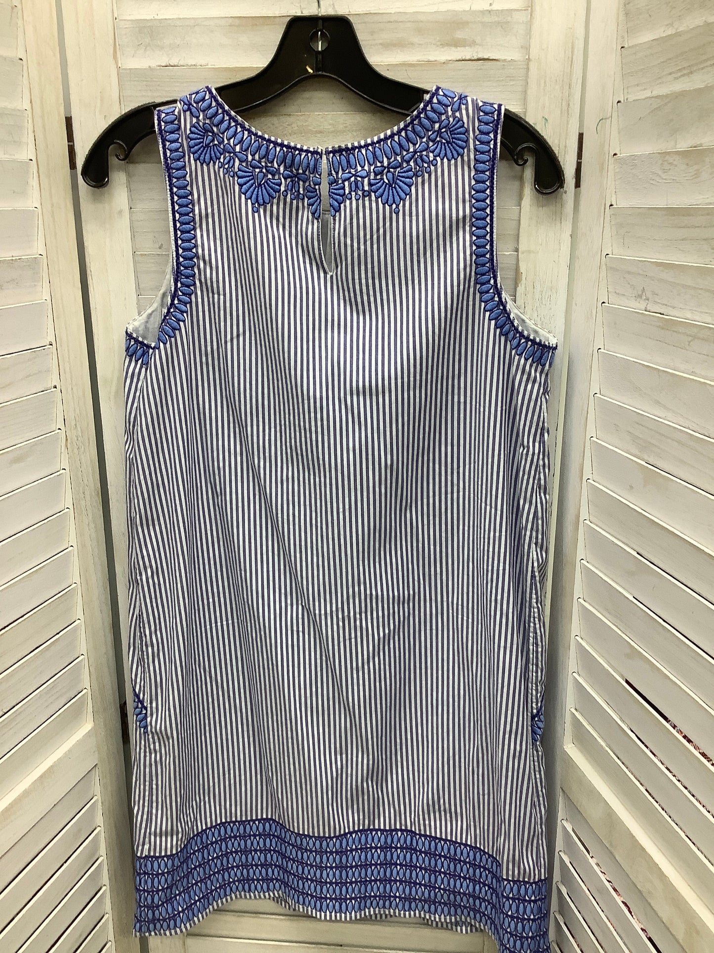 Dress Casual Short By Vineyard Vines In Blue, Size: 4