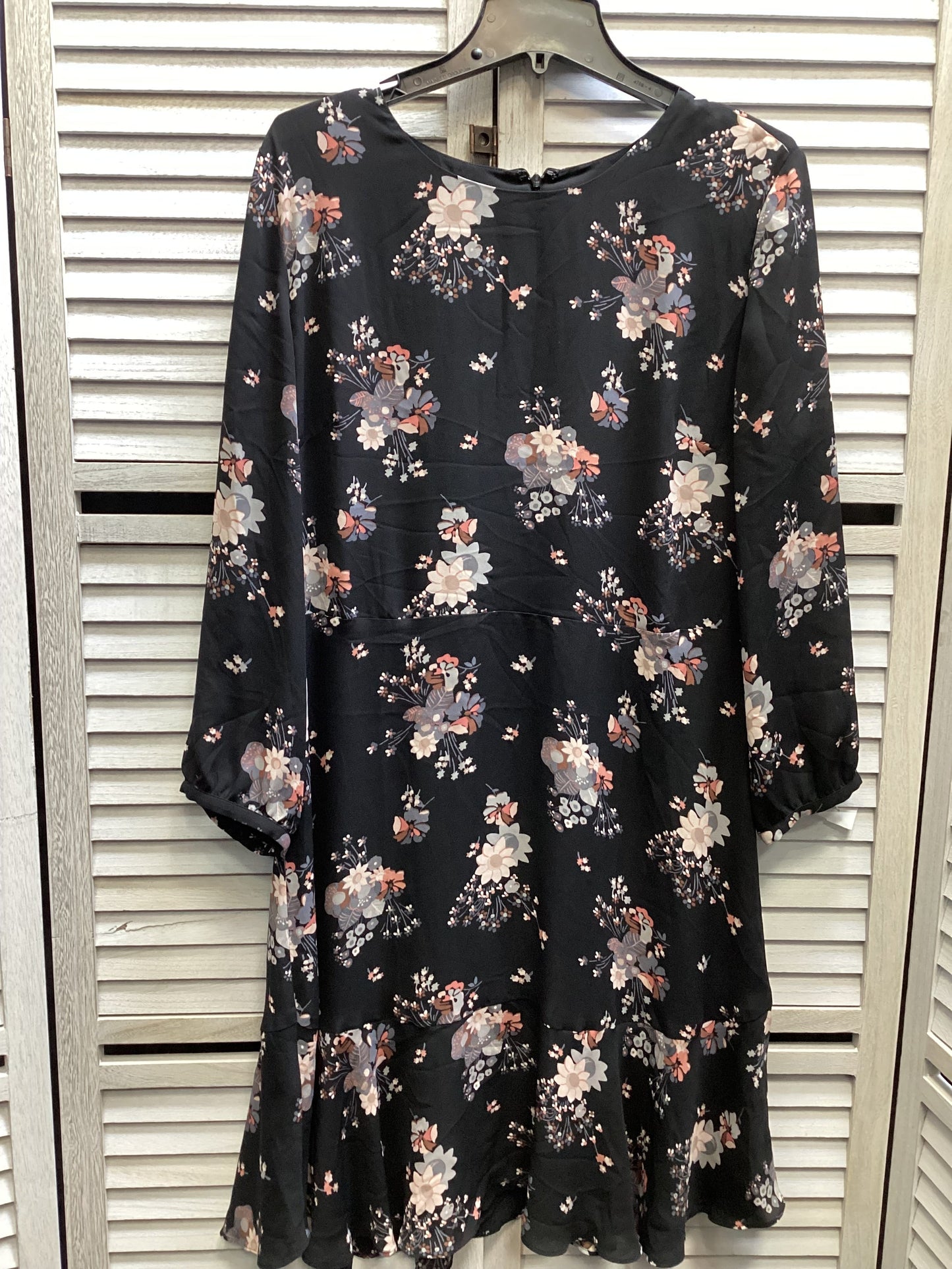 Dress Casual Midi By Loft In Floral Print, Size: 14