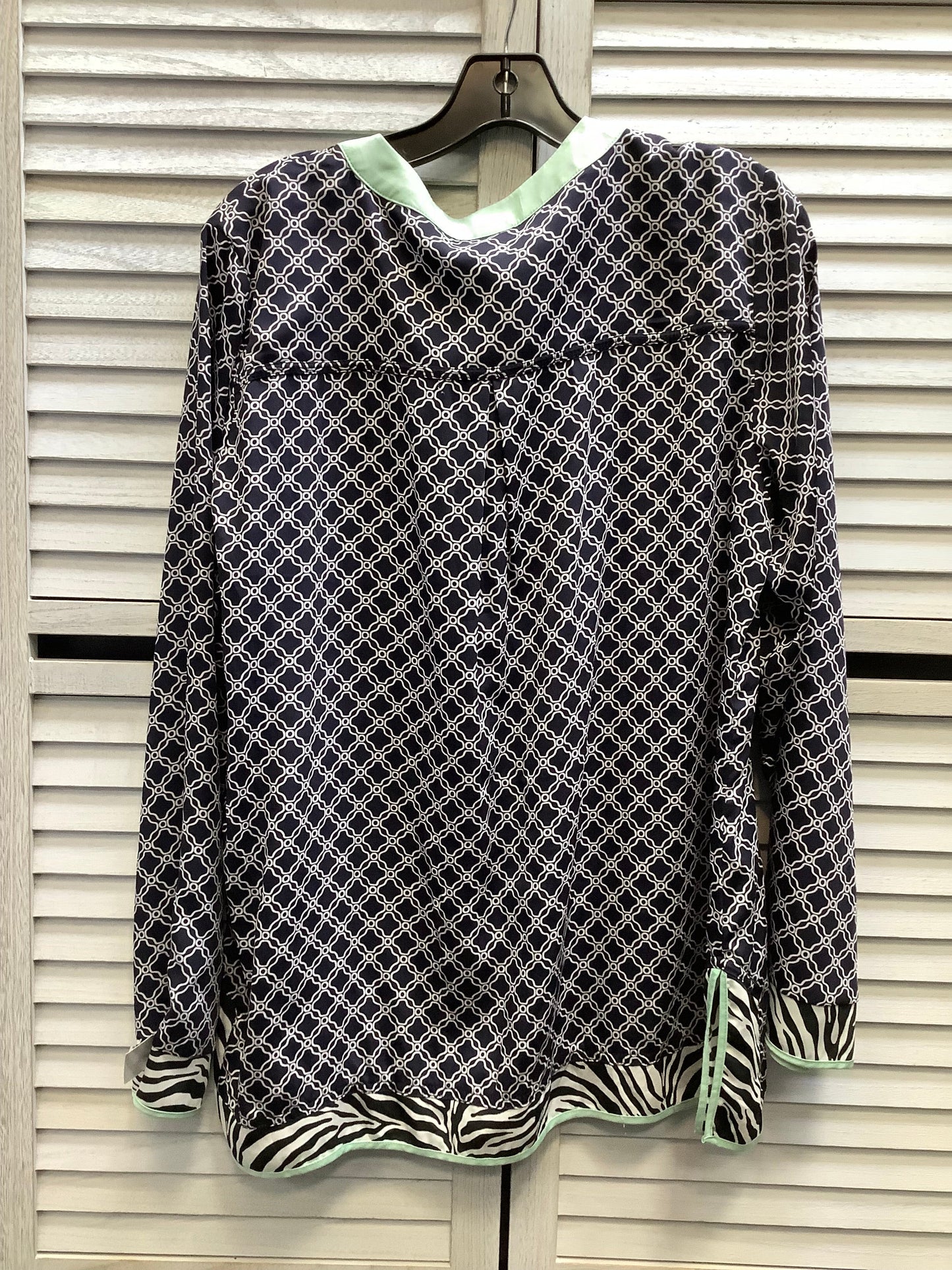 Top Long Sleeve By Dana Buchman In Navy, Size: 16