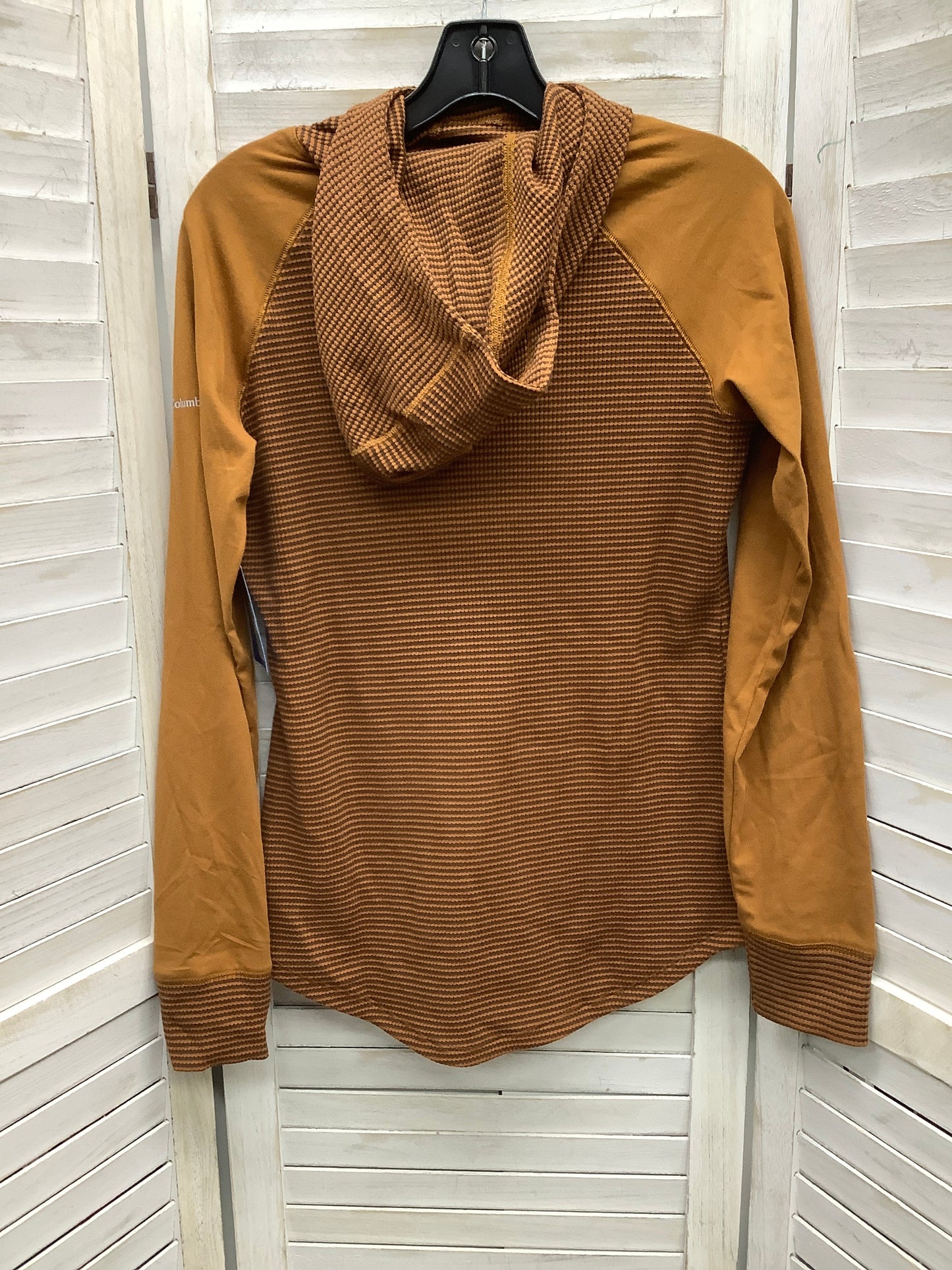 Top Long Sleeve By Columbia In Brown, Size: M