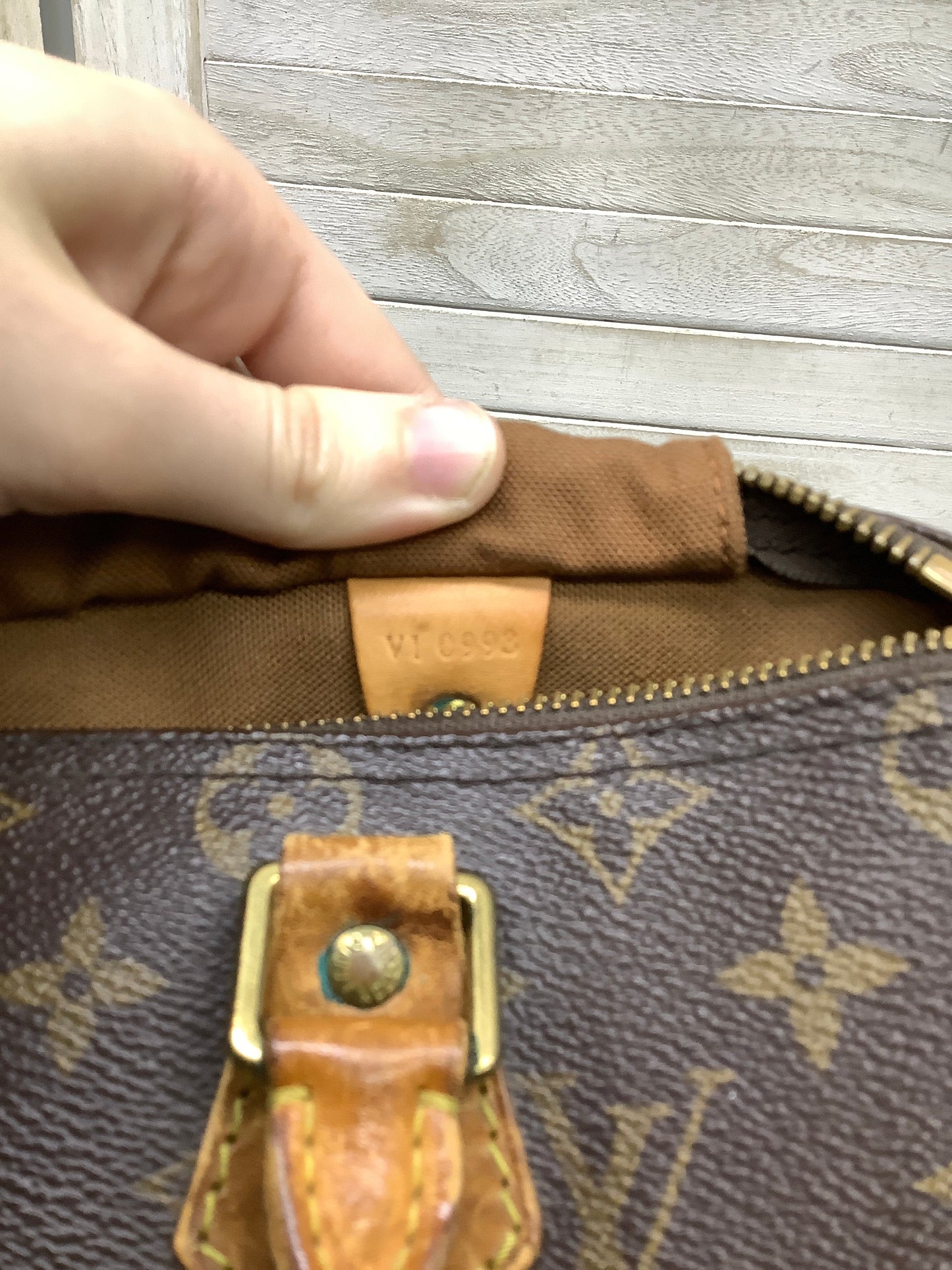 Handbag Louis Vuitton, Size Medium