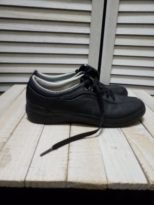 Shoes Sneakers By Keds  Size: 7