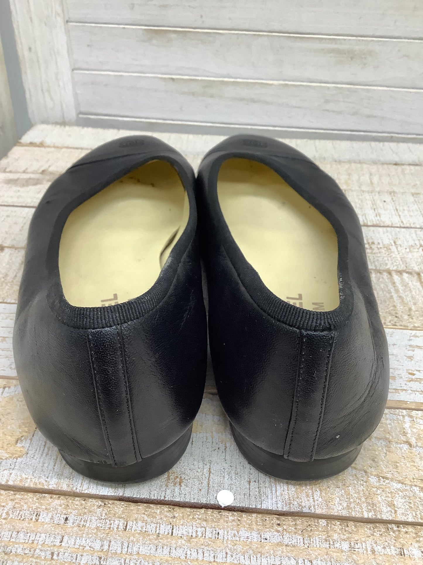 Black Shoes Flats designer by Chanel, Size 9.5