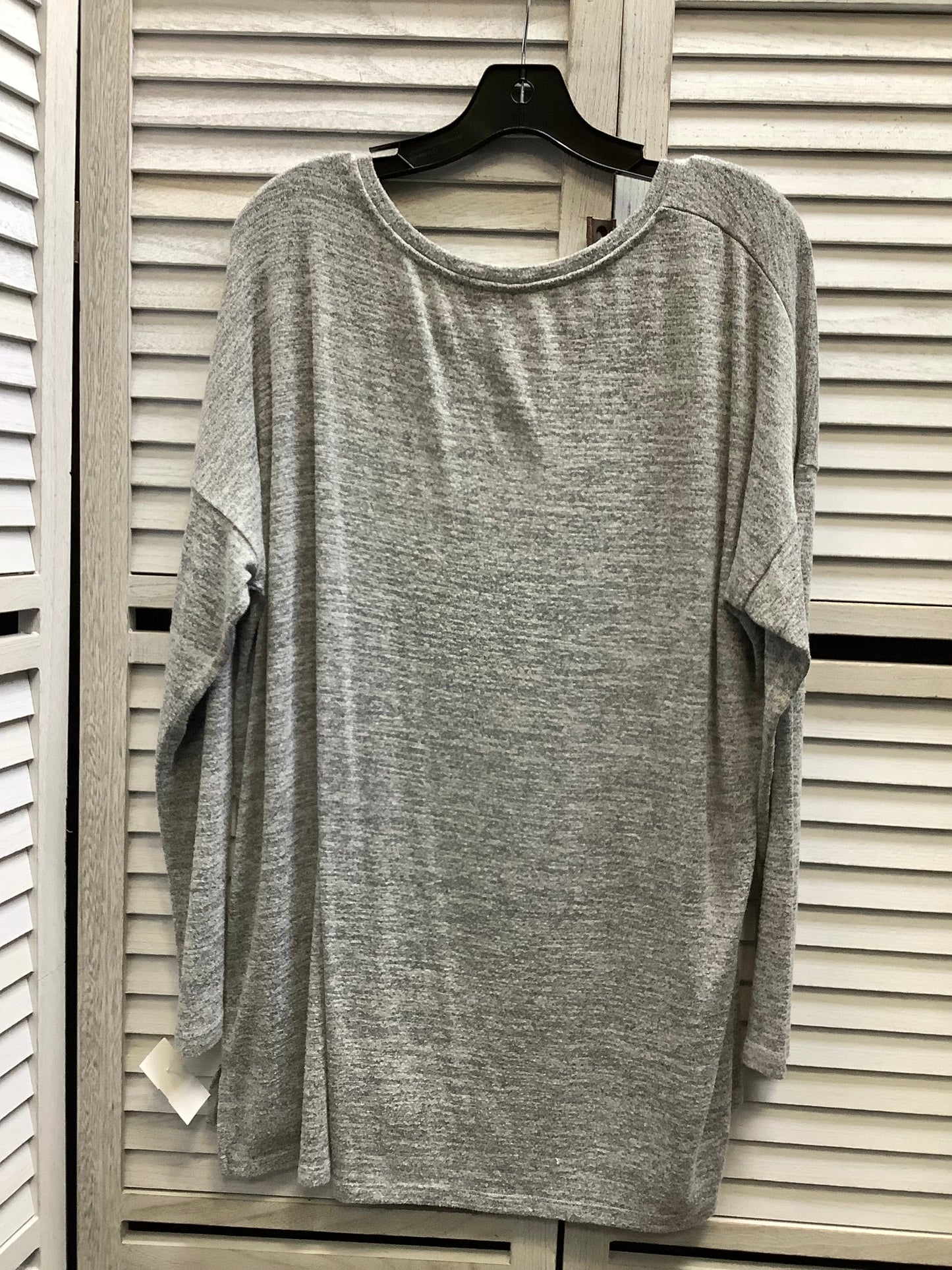 Top Long Sleeve By Market & Spruce In Grey, Size: Xl