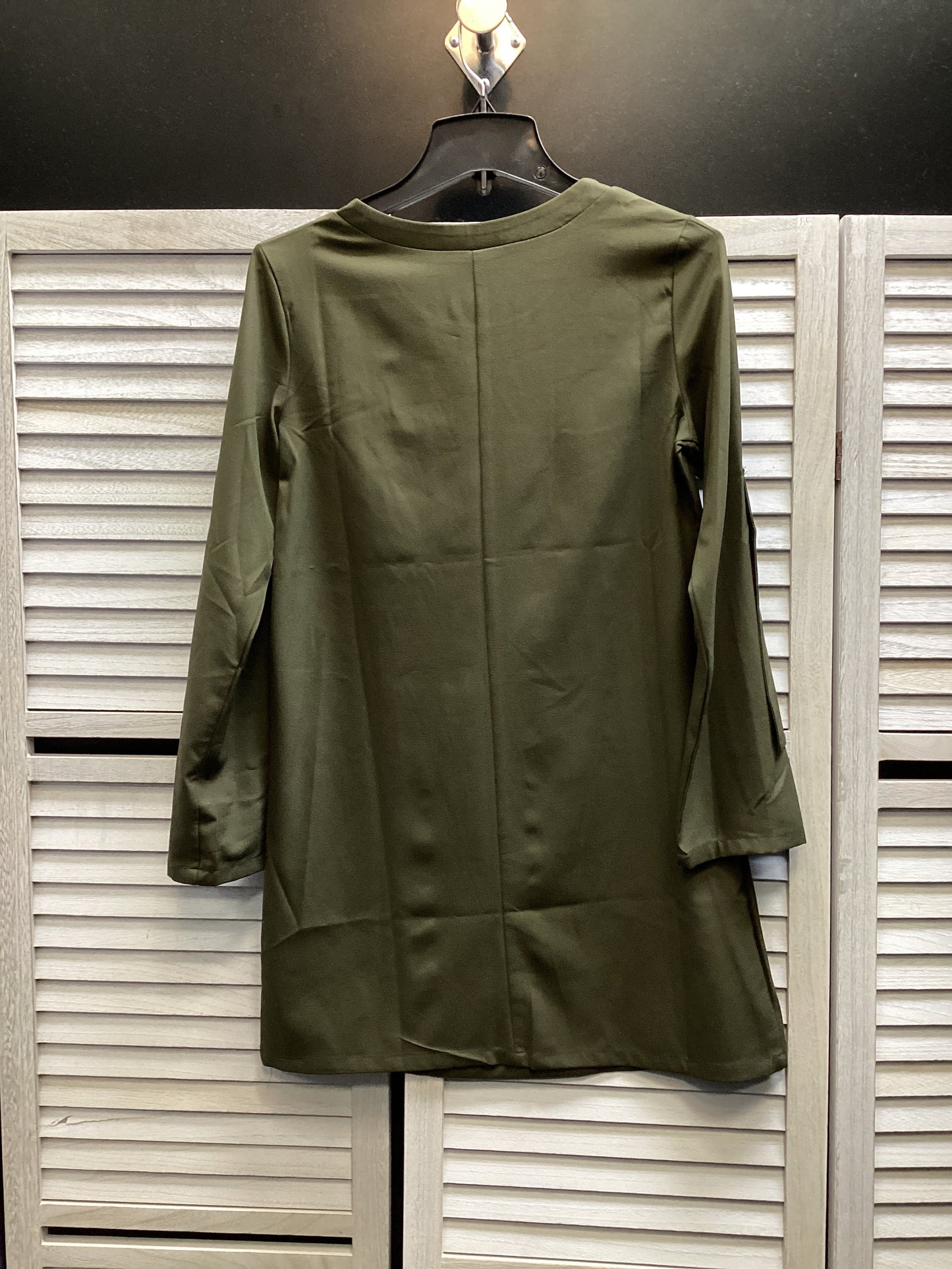 Dress Casual Midi By Clothes Mentor In Green, Size: Xs