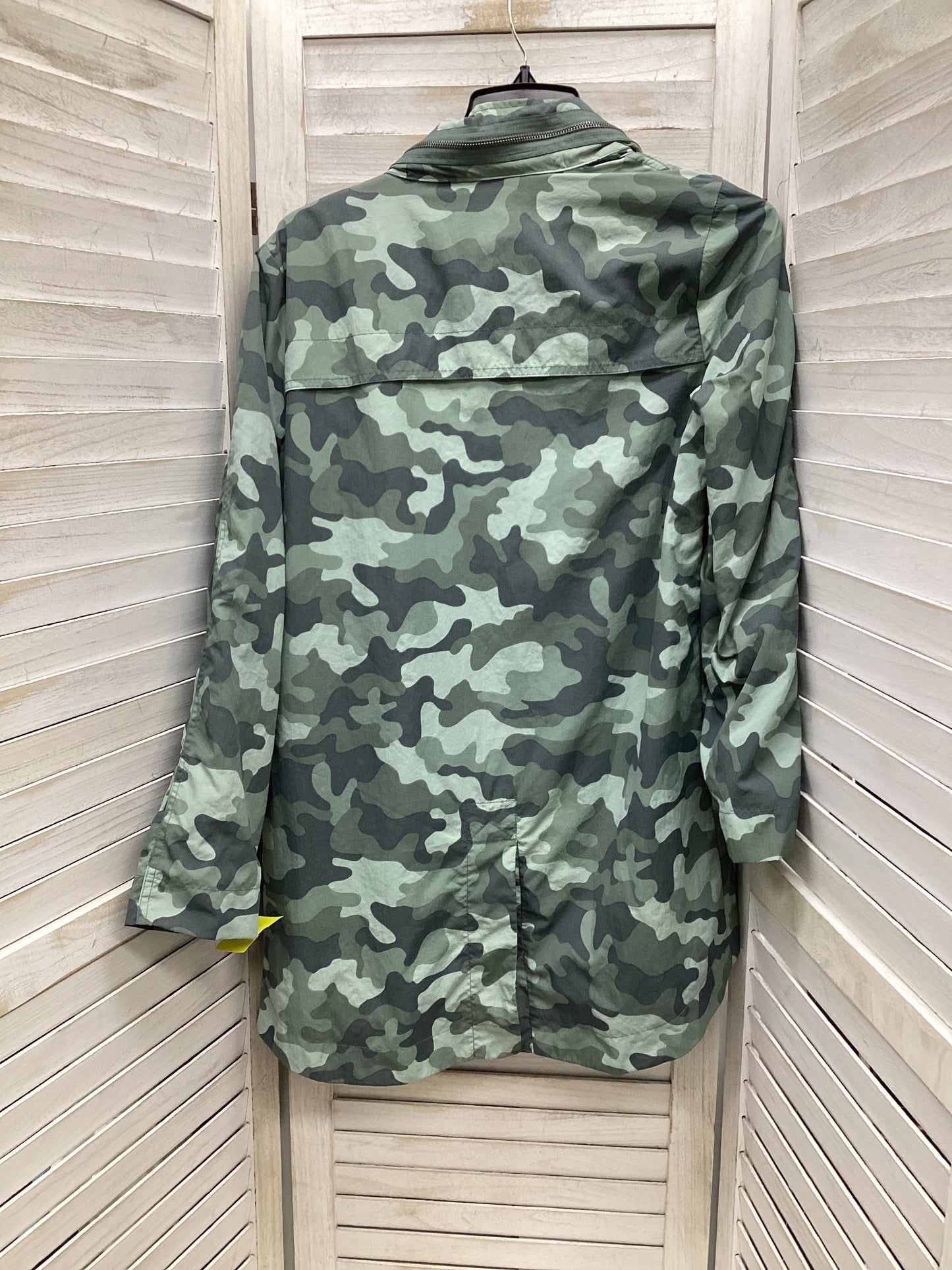 Jacket Windbreaker By New Directions In Camouflage Print, Size: S