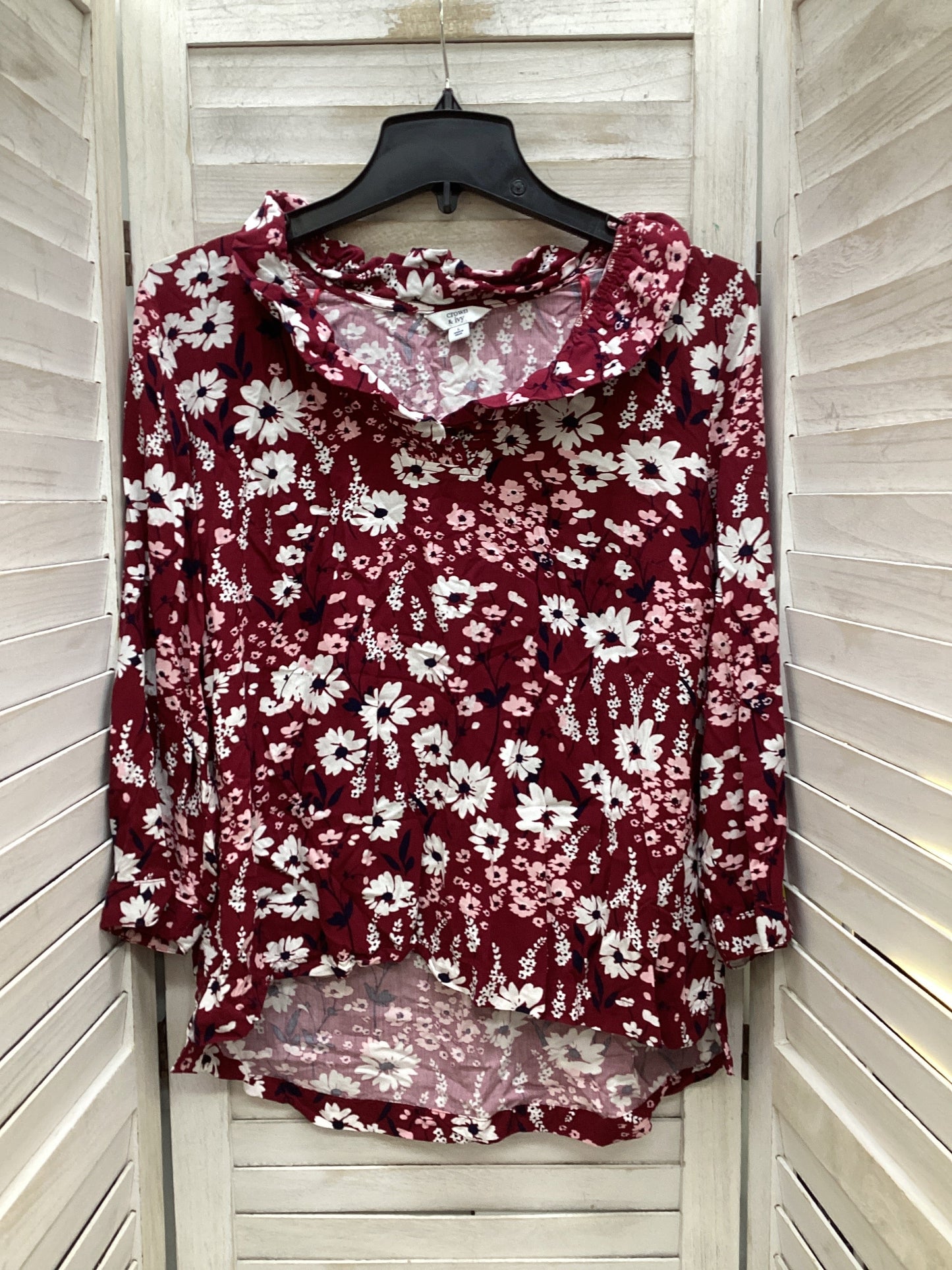 Top Long Sleeve By Crown And Ivy In Floral Print, Size: L