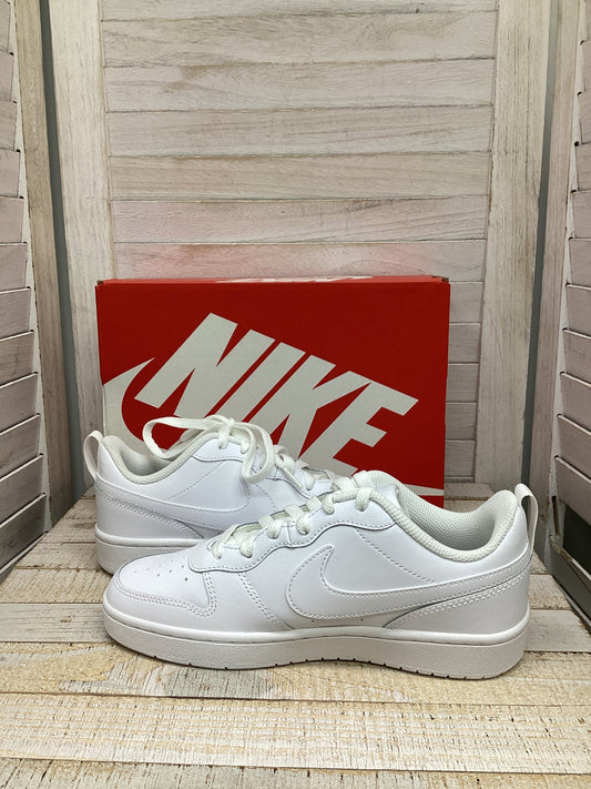 Shoes Athletic By Nike In White, Size: 8