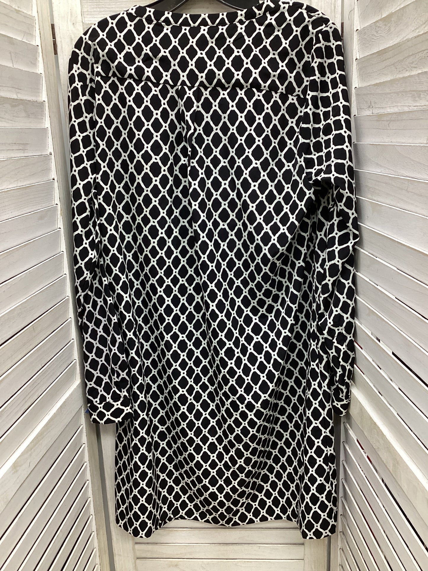 Top Long Sleeve By Gap In Black & White, Size: L