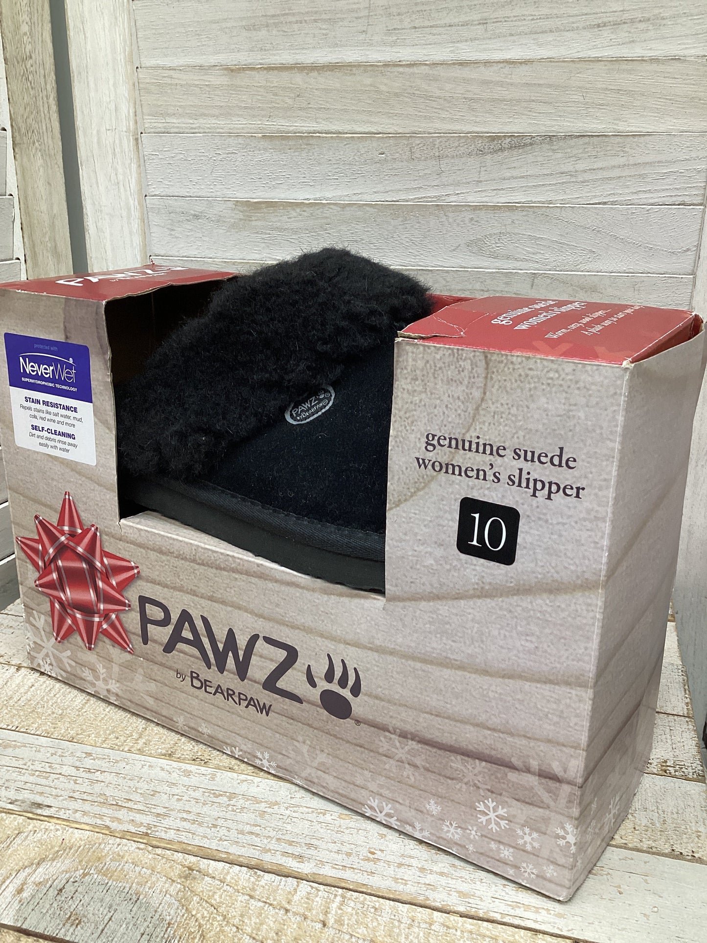 Slippers By Bearpaw In Black