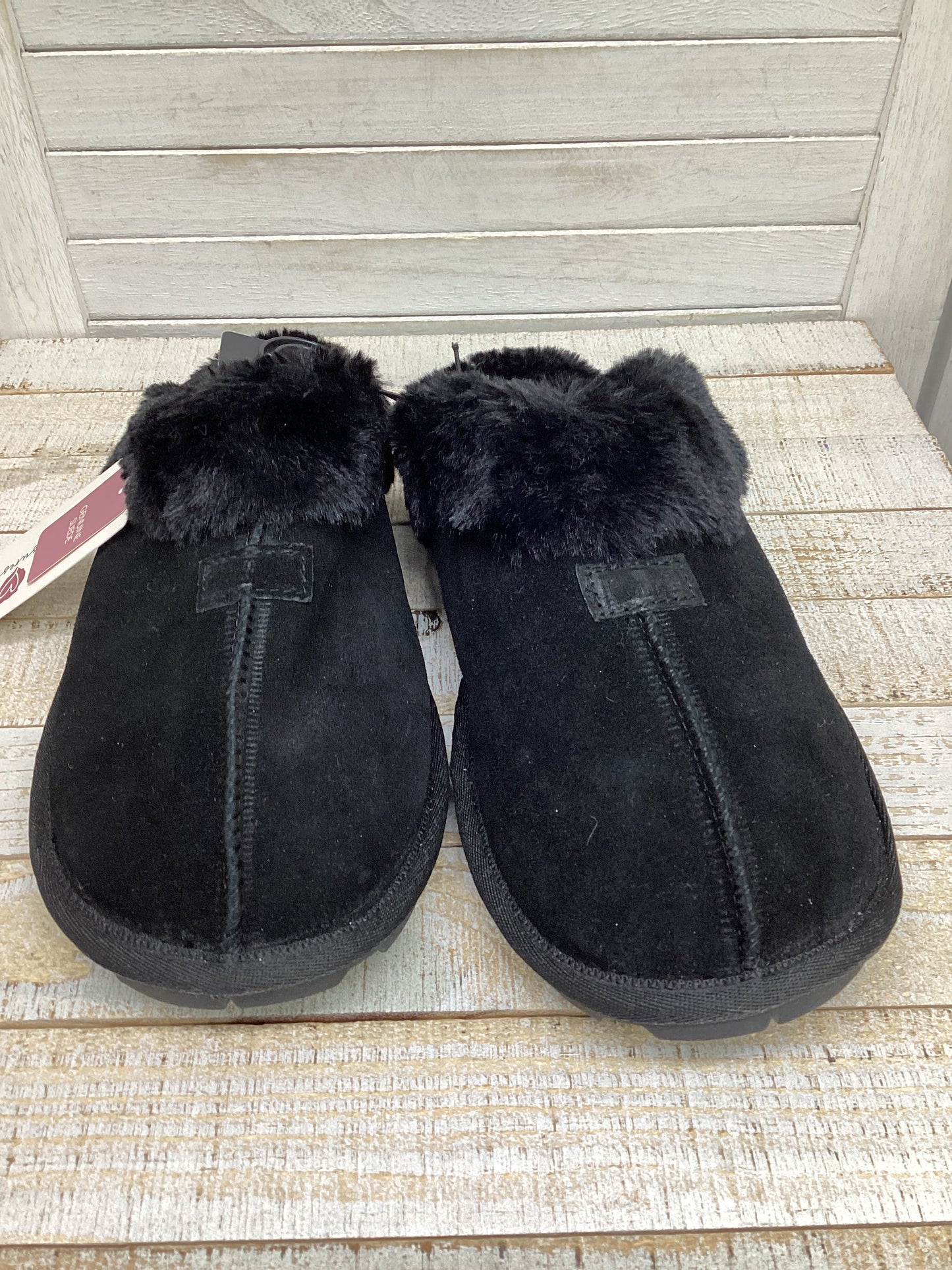 Slippers By Secret Treasures In Black