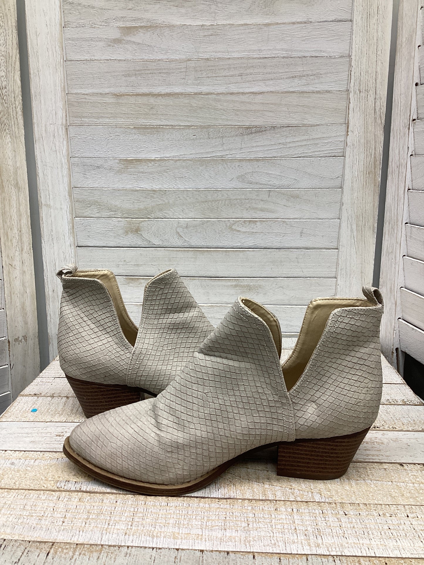 Boots Ankle Heels By Laundry In Grey, Size: 5.5