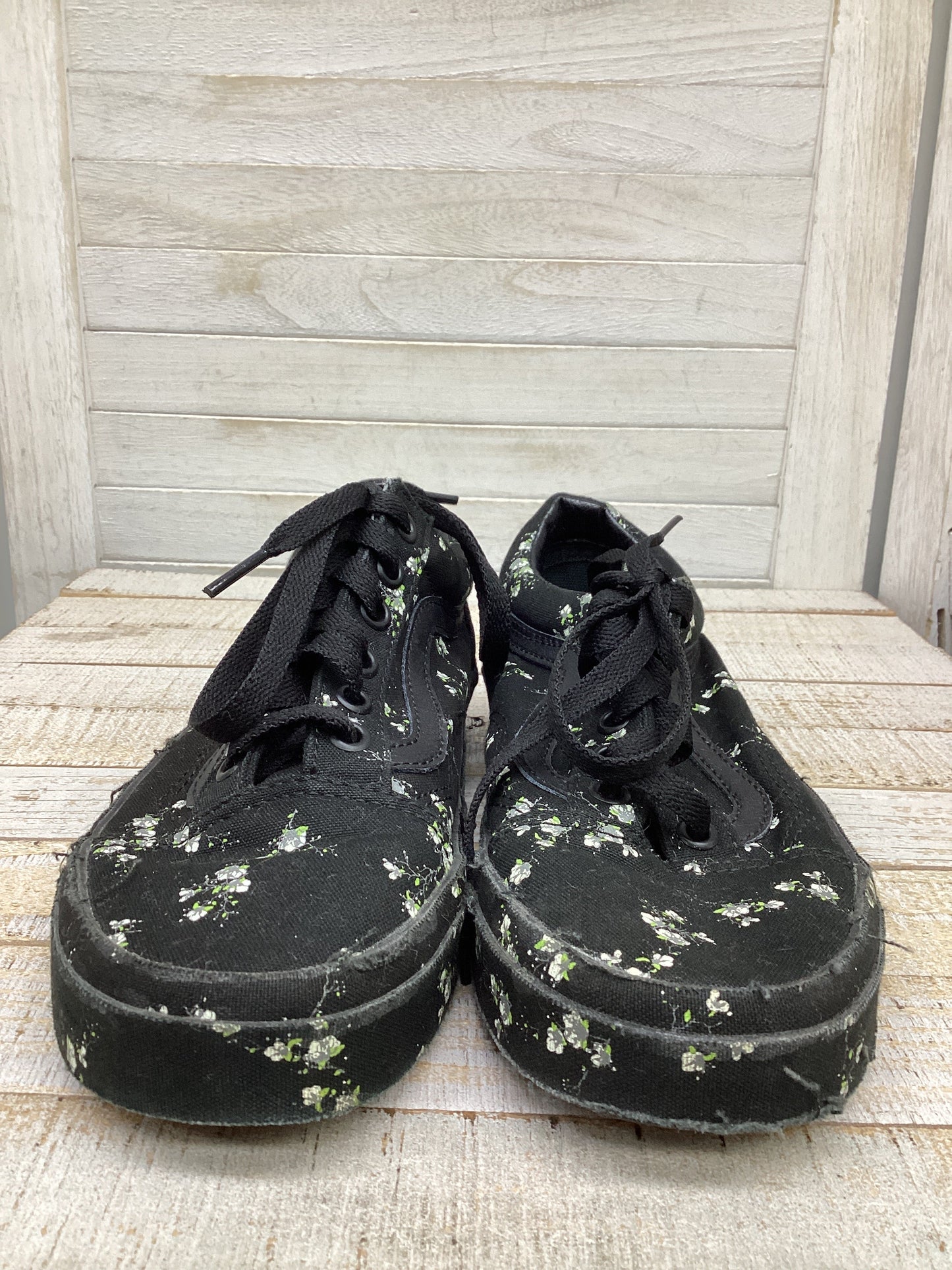 Shoes Sneakers By Vans In Floral Print, Size: 5.5