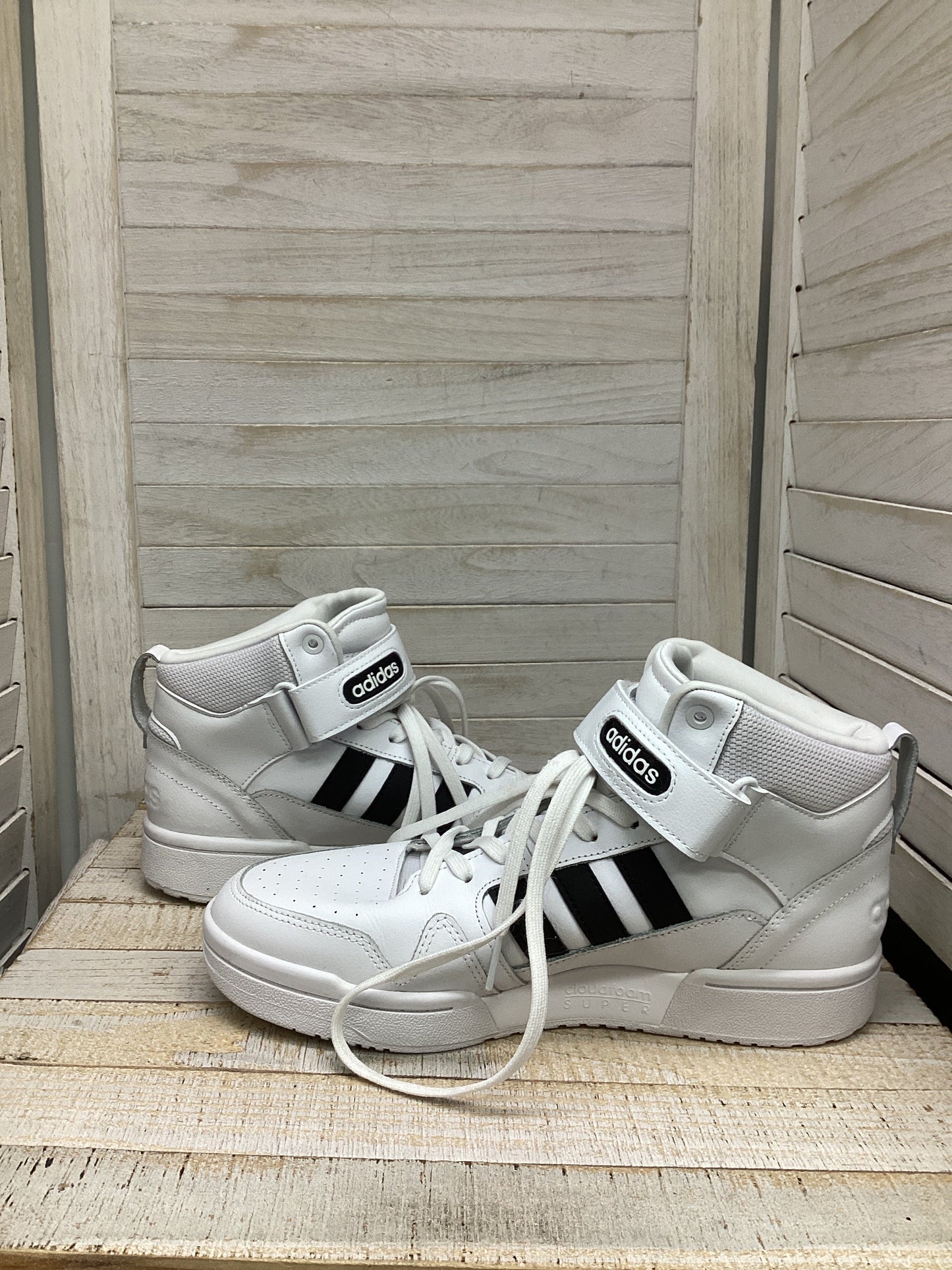 Shoes Sneakers By Adidas In White, Size: 10