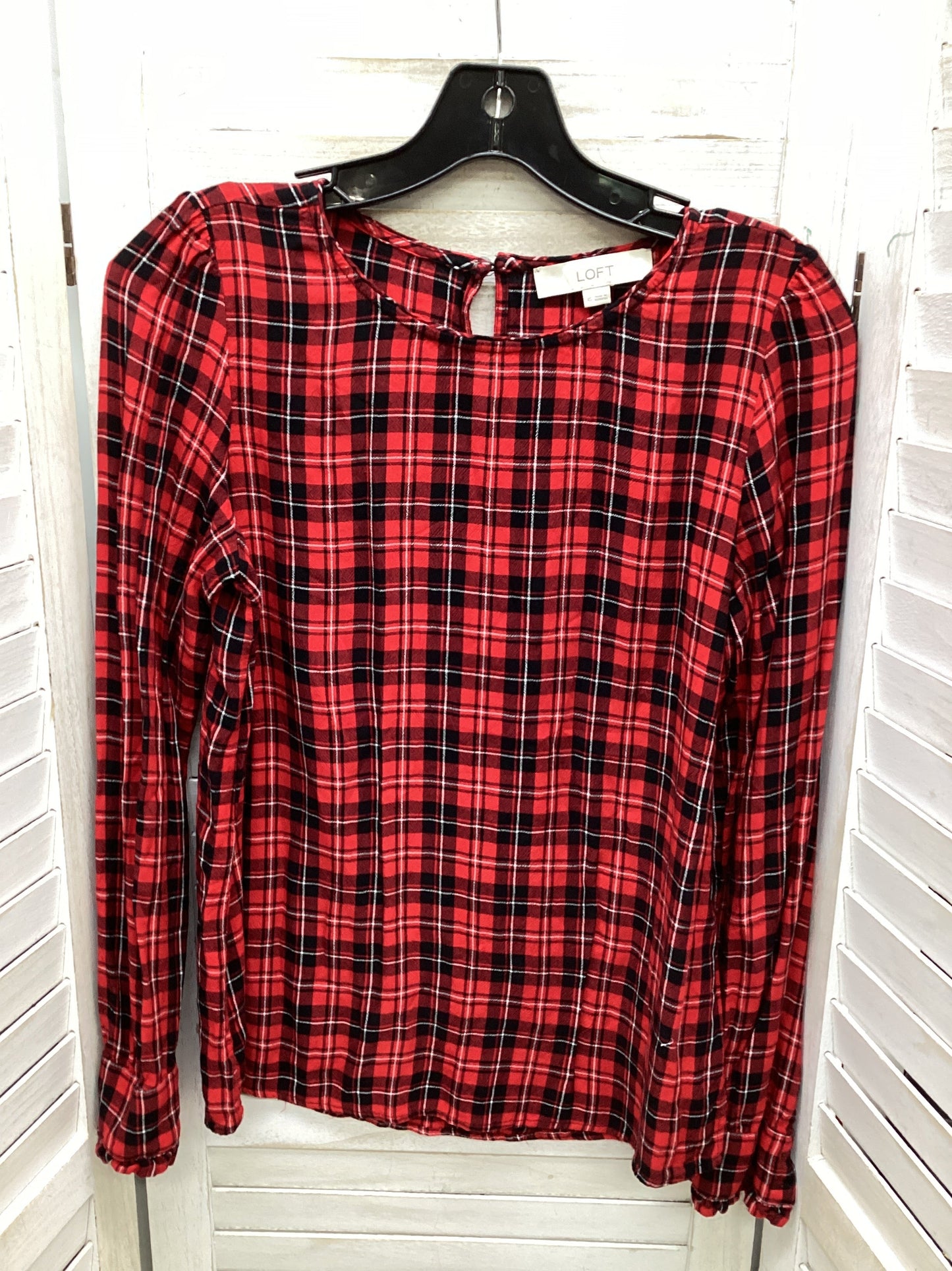 Top Long Sleeve By Loft In Plaid Pattern, Size: Xs